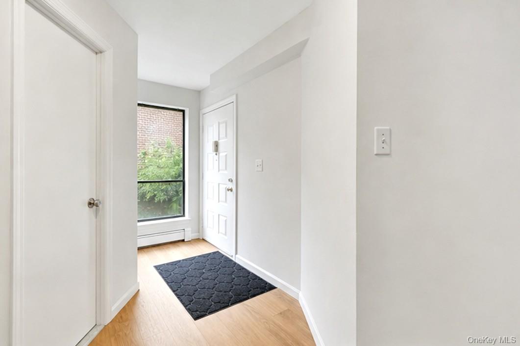 492 N Broadway 10 Property Photo 13