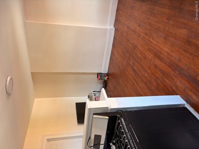 42 Carpenter Avenue Property Photo 5