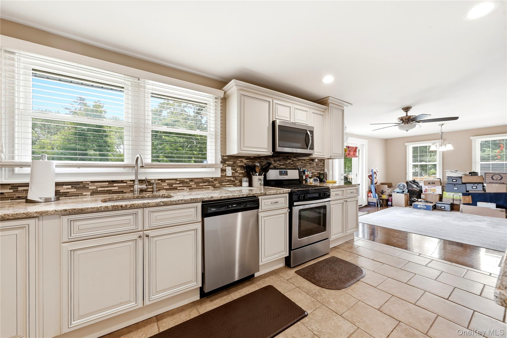 414 Potter Boulevard Property Photo 27