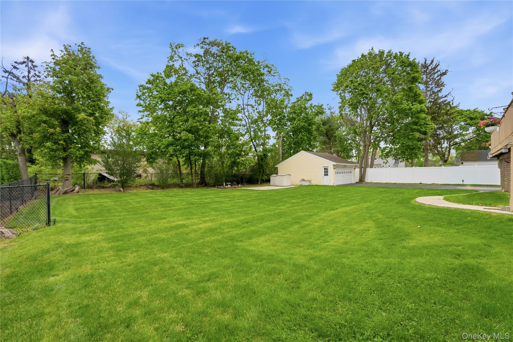 414 Potter Boulevard Property Photo 45