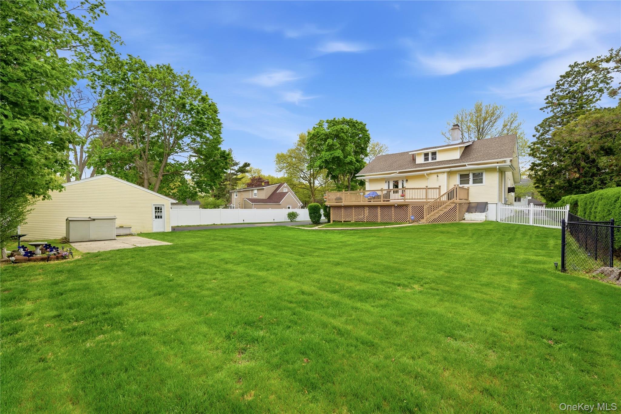 414 Potter Boulevard Property Photo 46