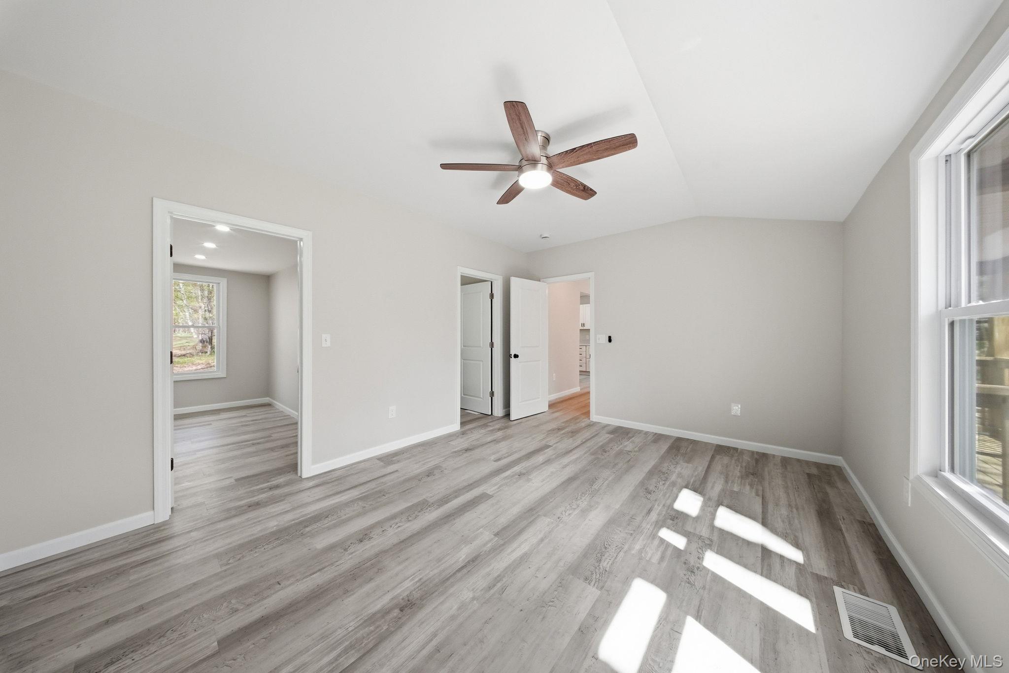24 Farmingdale Lane Property Photo 14