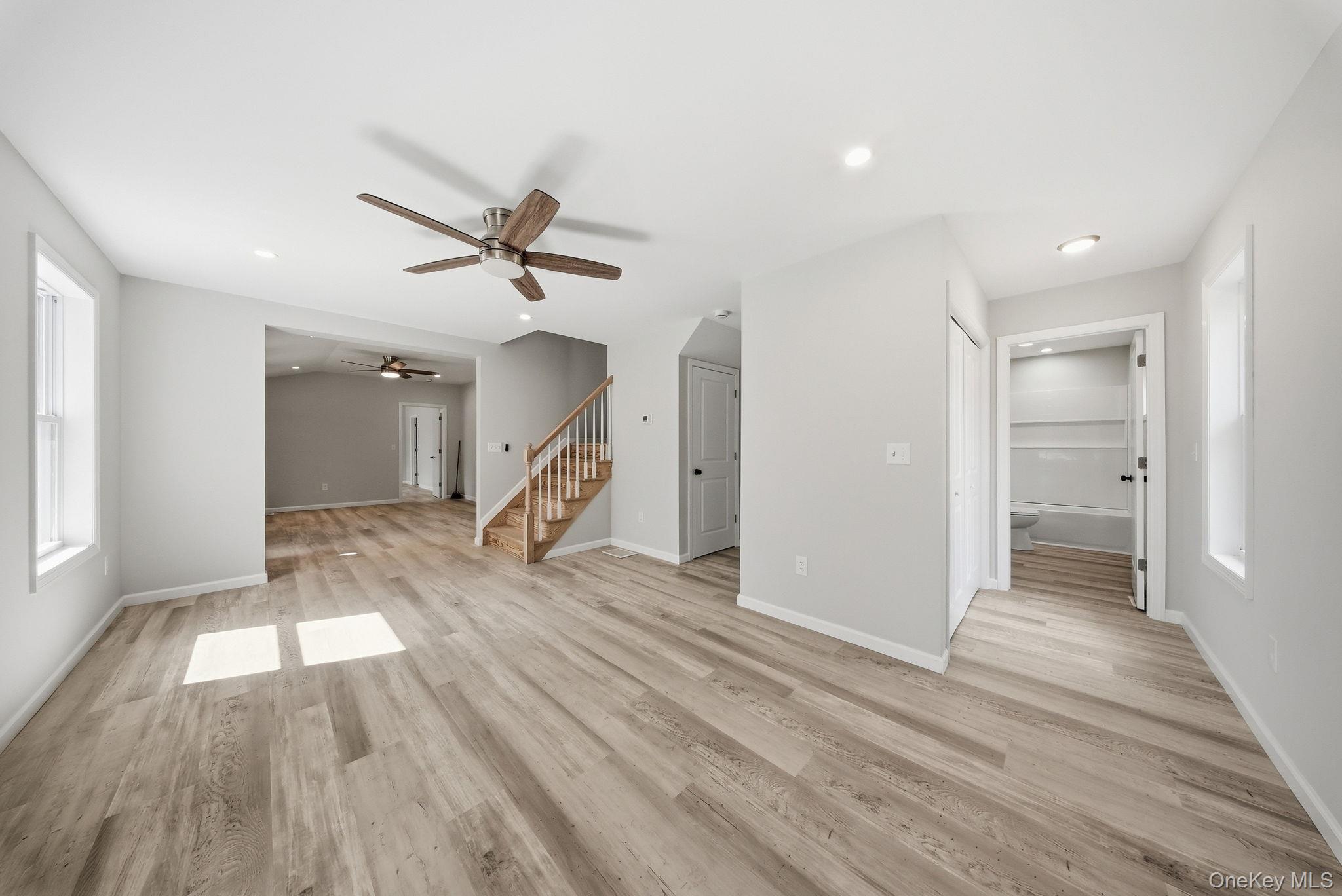 24 Farmingdale Lane Property Photo 18