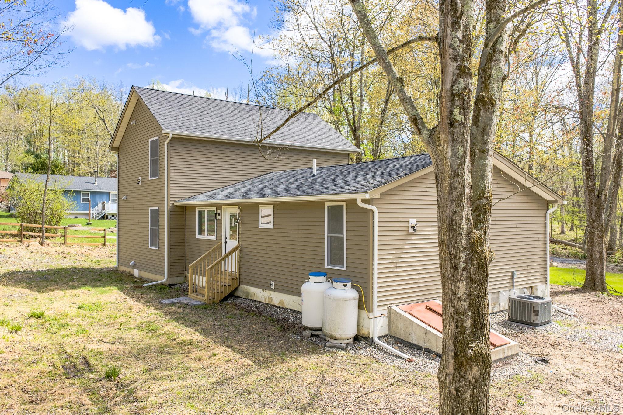 24 Farmingdale Lane Property Photo 32