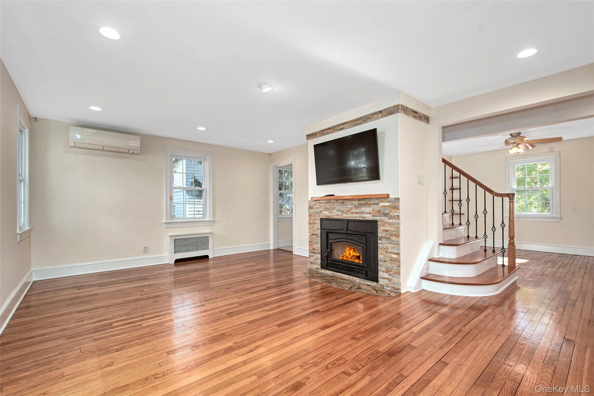 17 Haven Avenue Property Photo 4