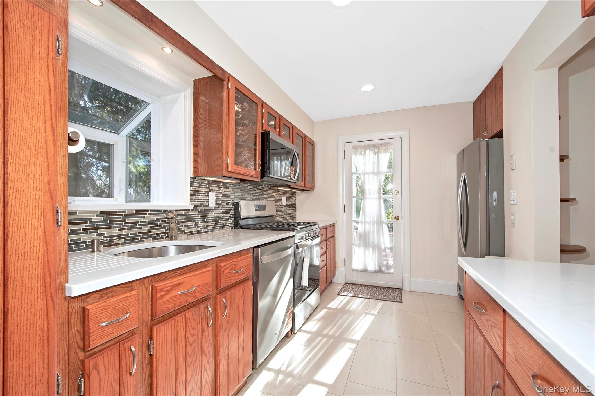 17 Haven Avenue Property Photo 12