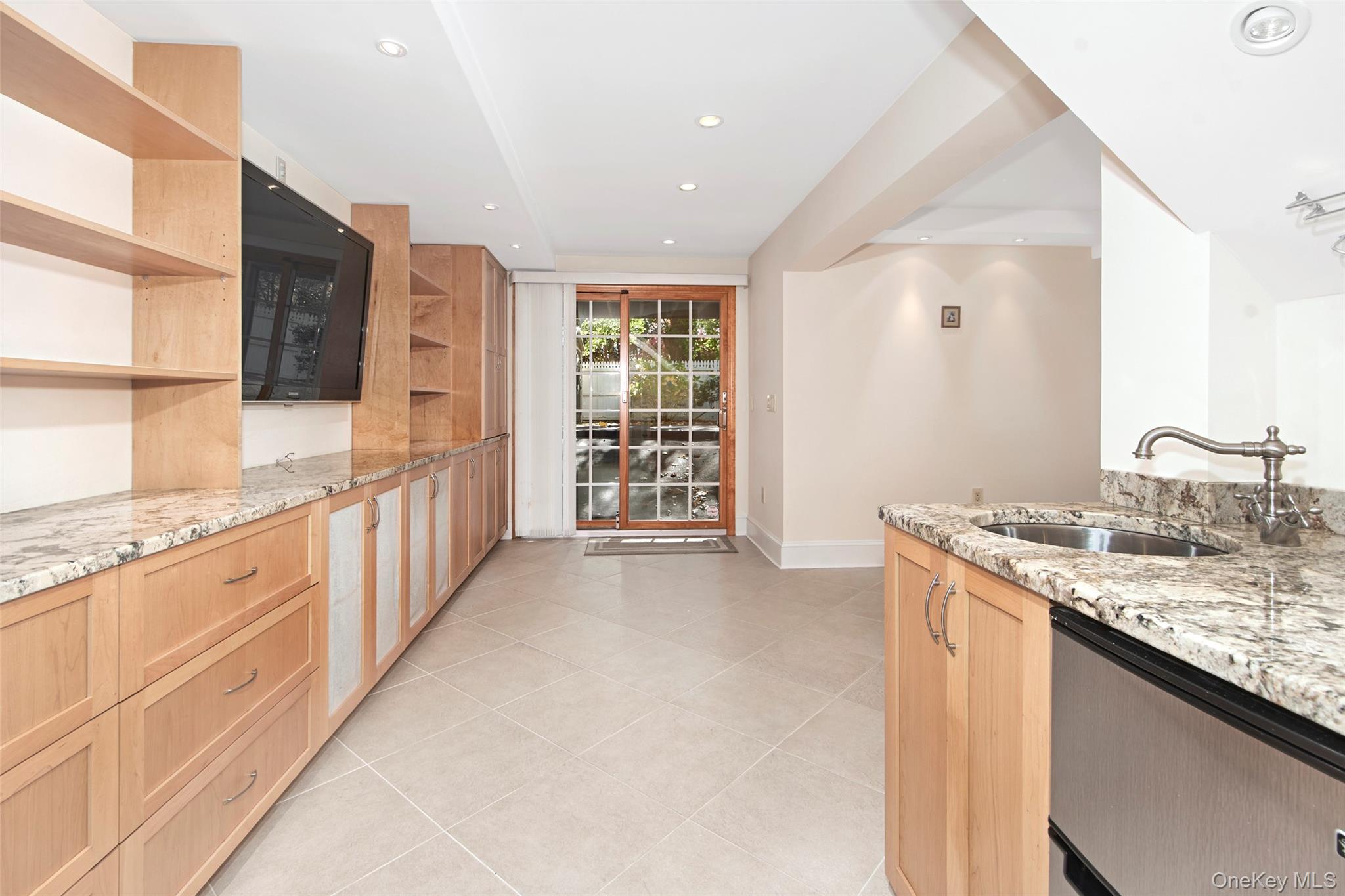 17 Haven Avenue Property Photo 23
