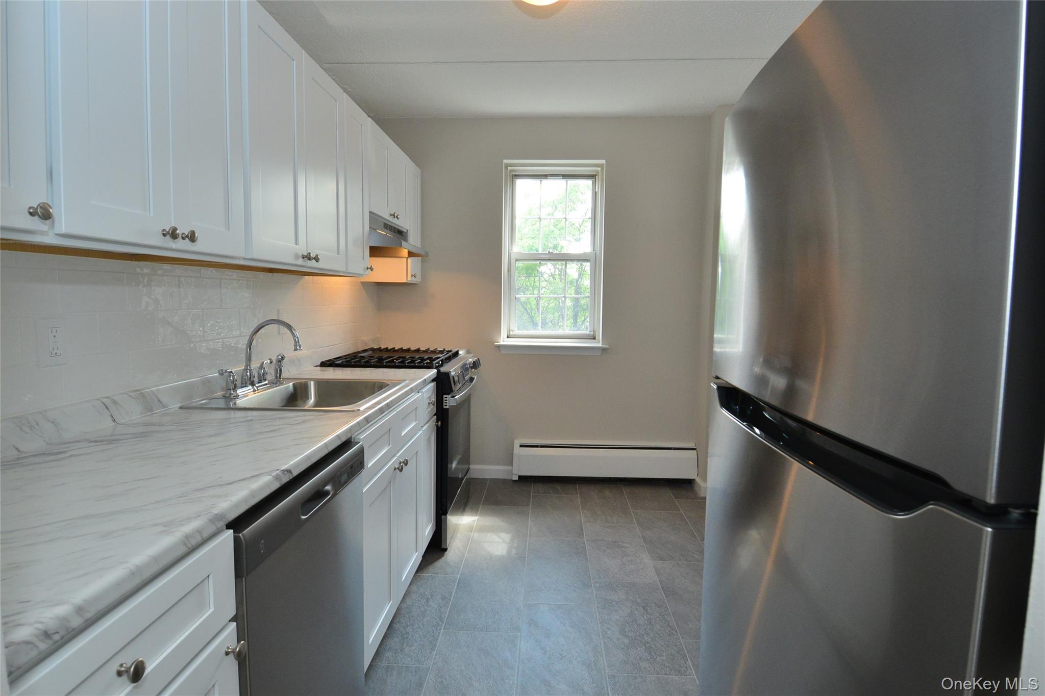 1 Consulate Drive 3k Property Photo 8