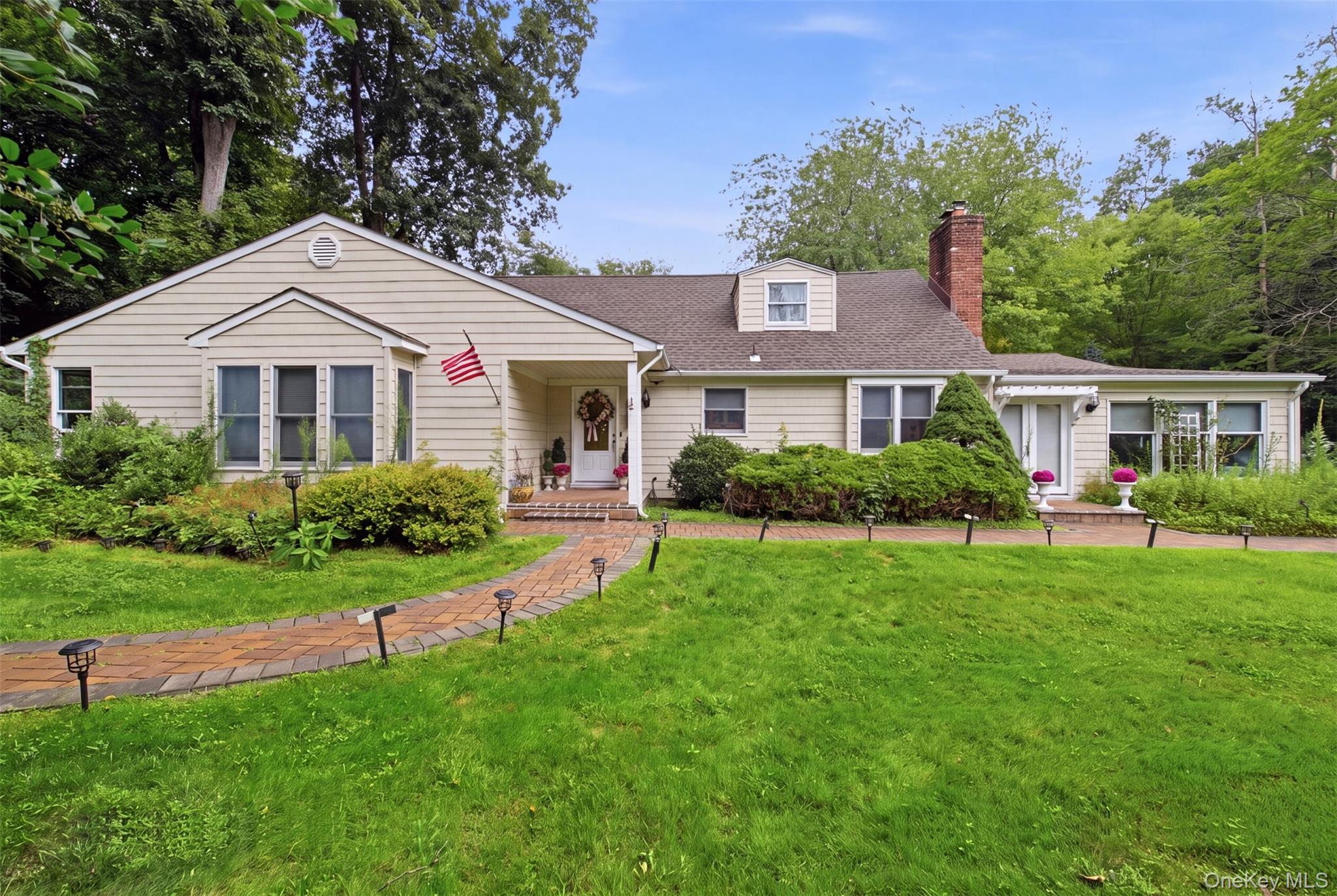 19 Eckernkamp Drive Property Photo 1