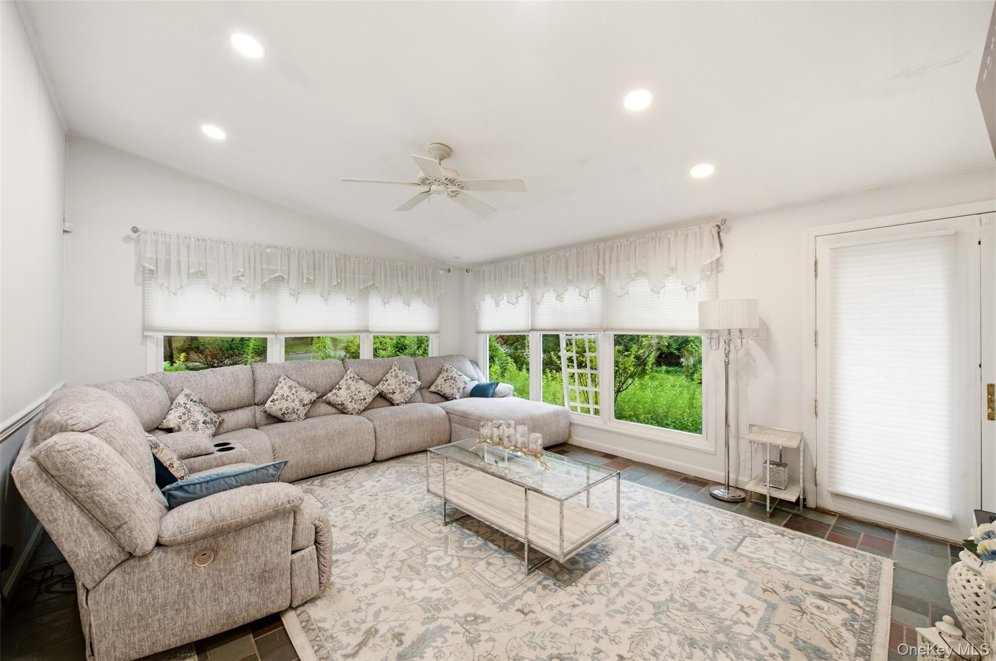 19 Eckernkamp Drive Property Photo 10