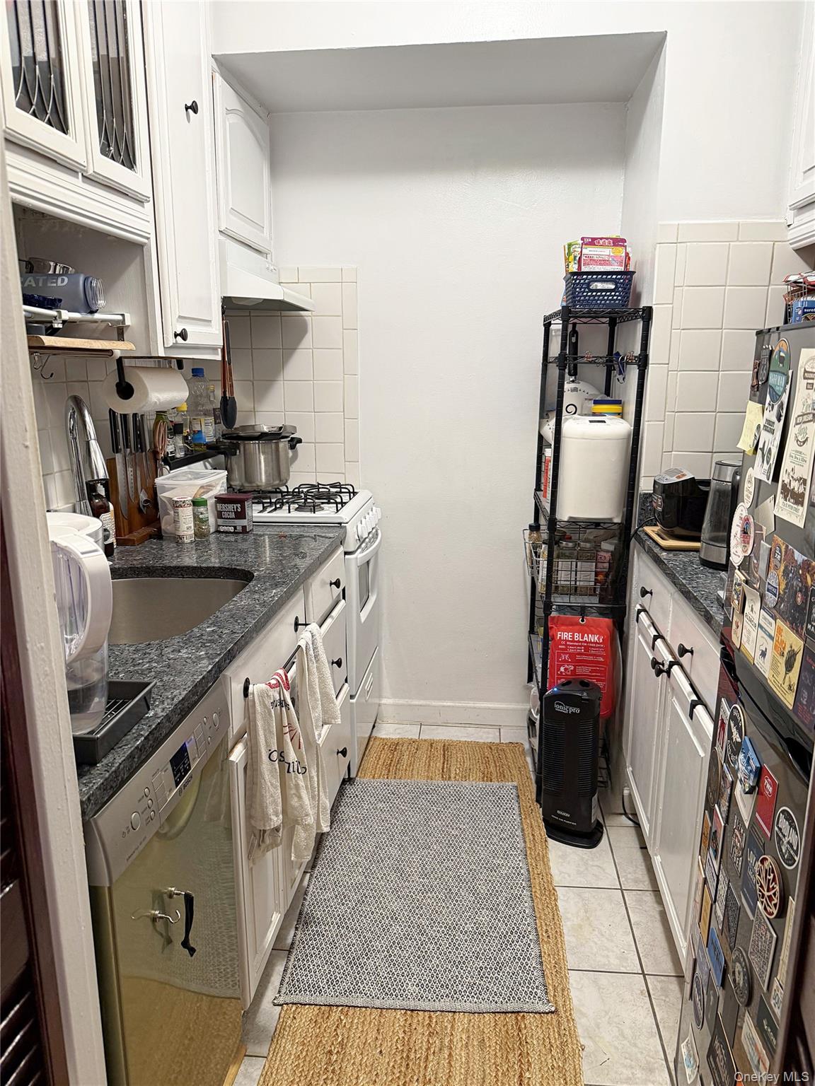 34-43 60th Street 6k Property Photo 3