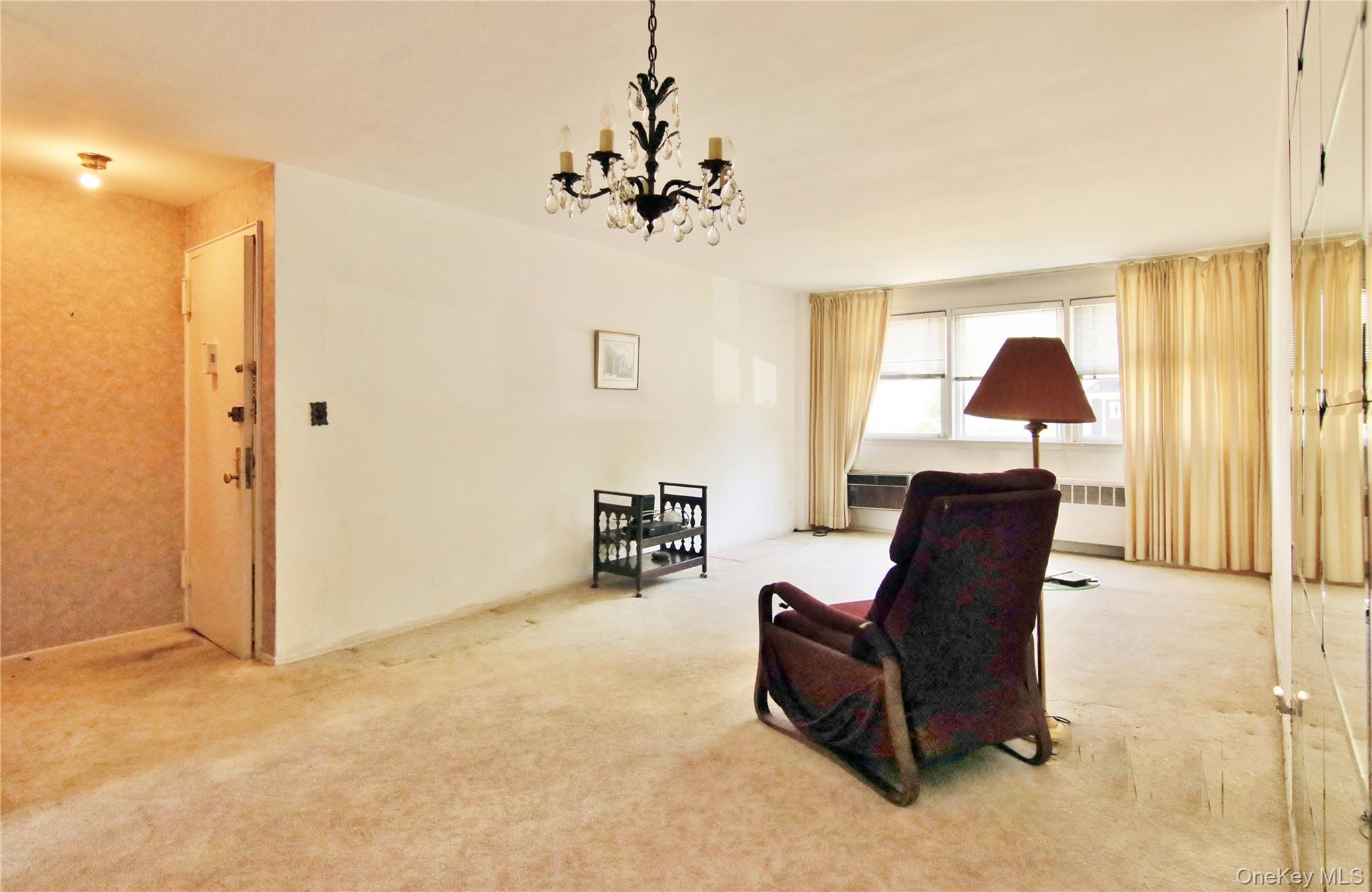 35 Avon Circle A Property Photo 7