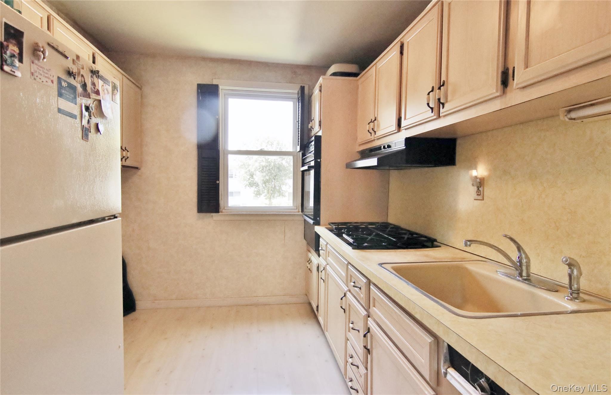 35 Avon Circle A Property Photo 12