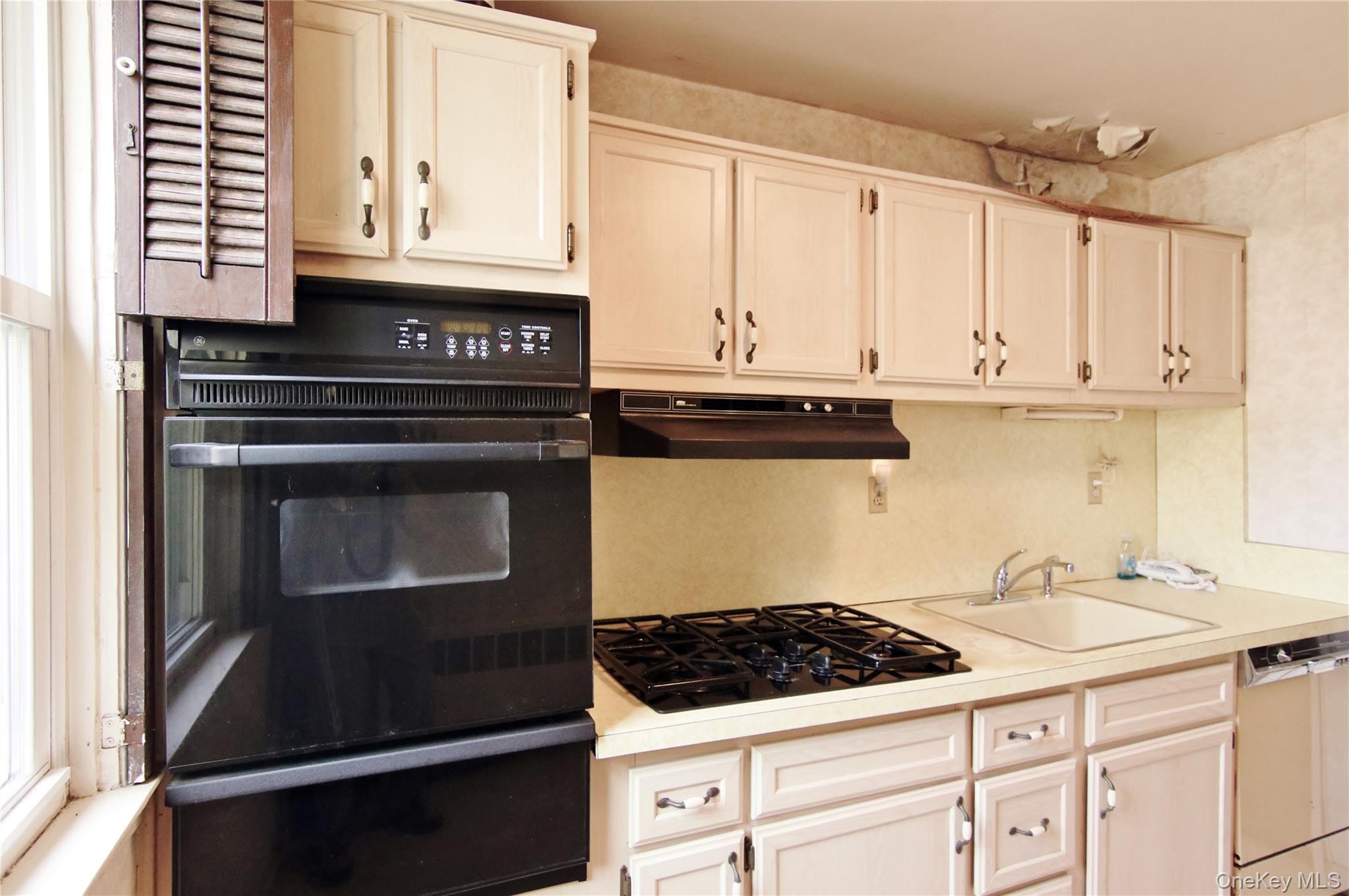 35 Avon Circle A Property Photo 13