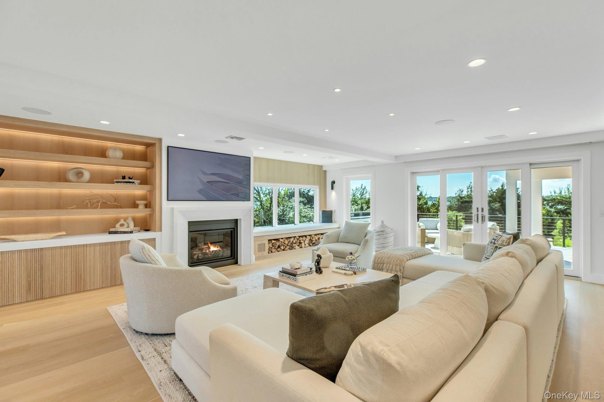29 Tiana Circle Property Photo 5