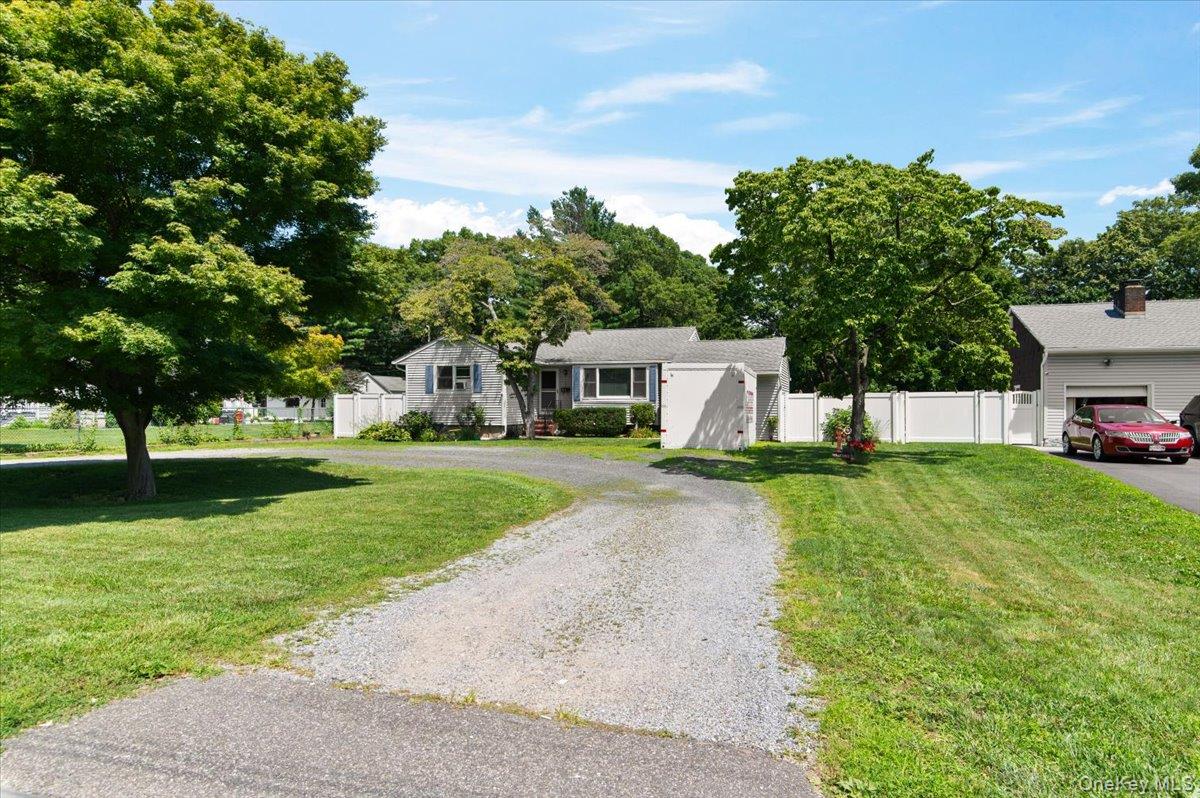 101 Lake Avenue Property Photo 1