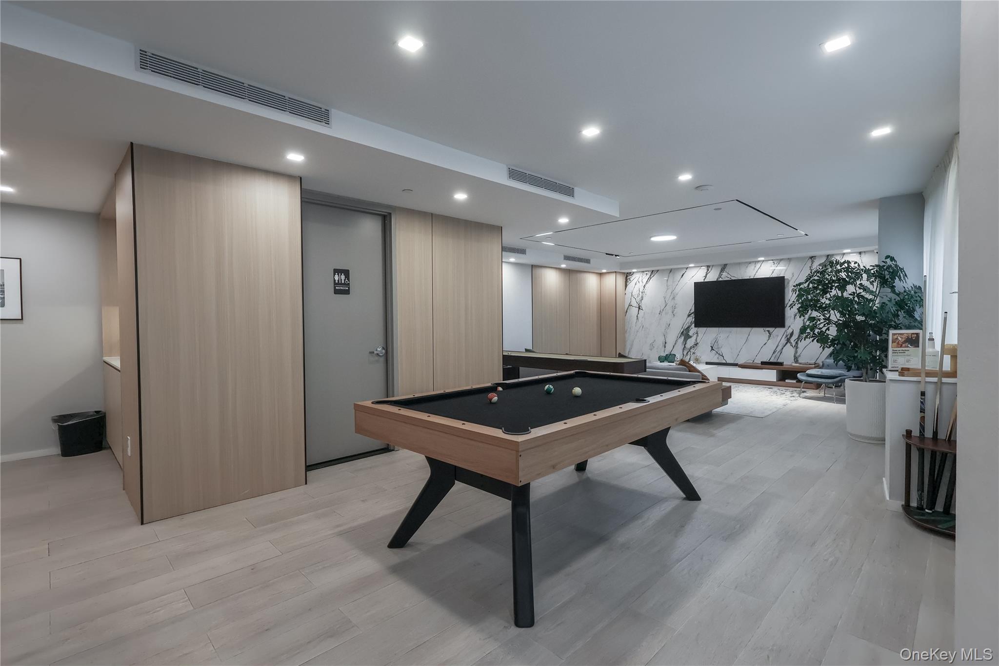 40-22 61st Street 2k Property Photo 17
