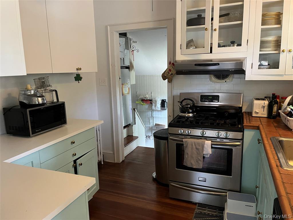 25 Willow Avenue Property Photo 3