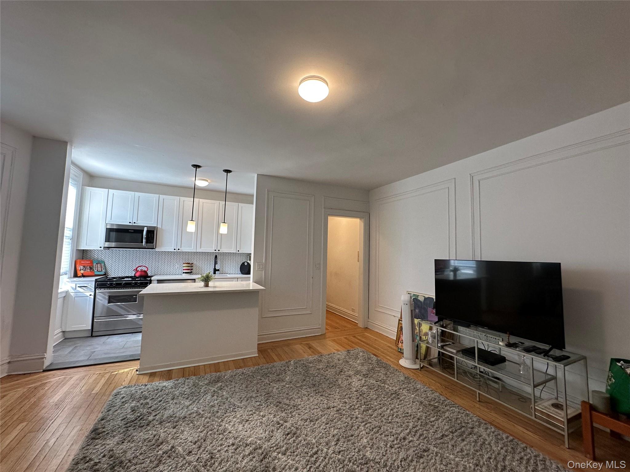445 Gramatan Avenue Eb1 Property Photo 10