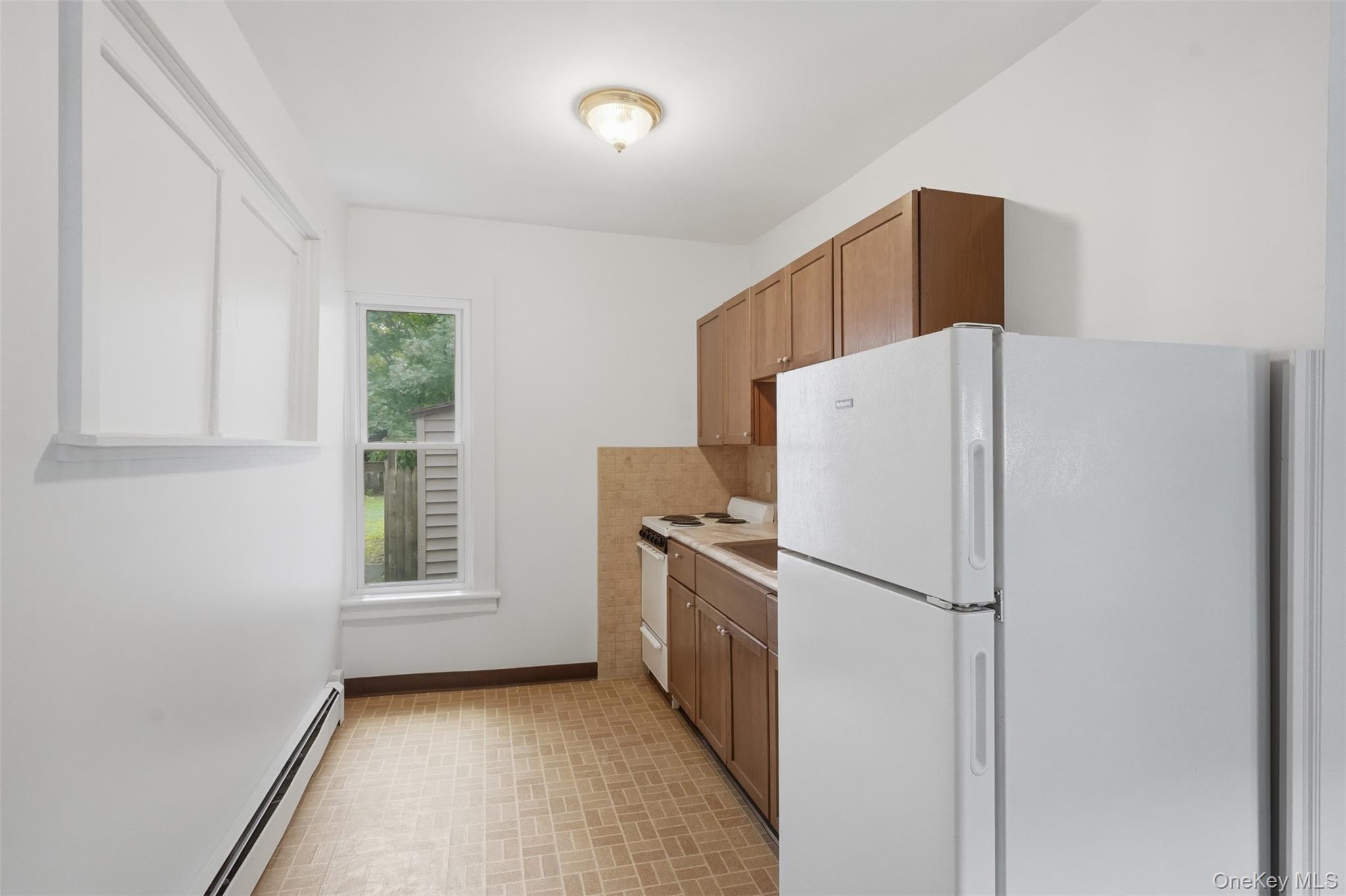 25 Conklin Street Property Photo 8