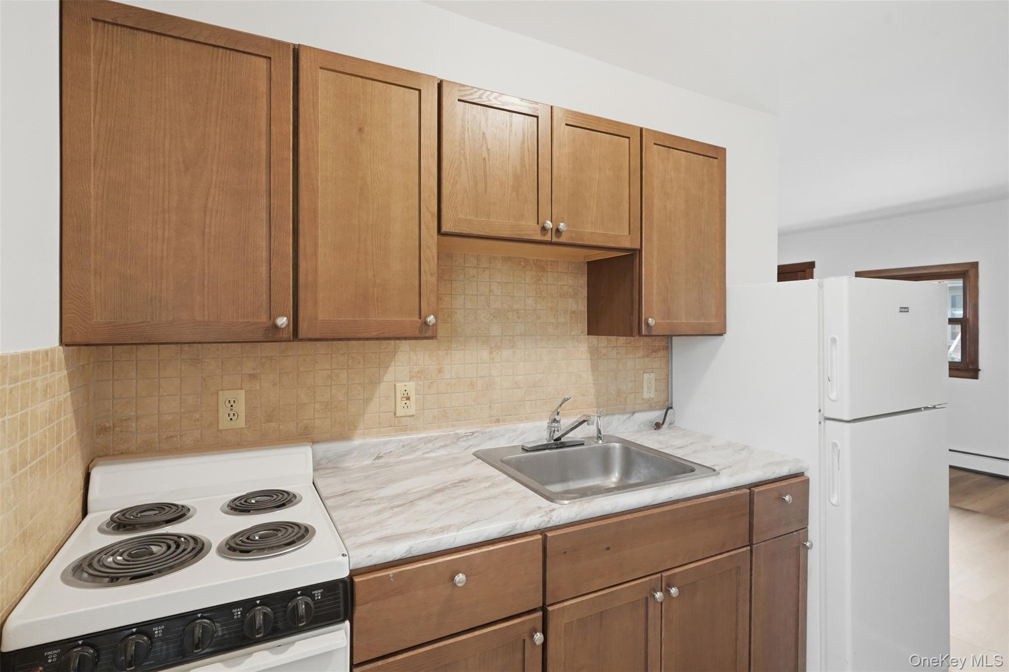 25 Conklin Street Property Photo 10