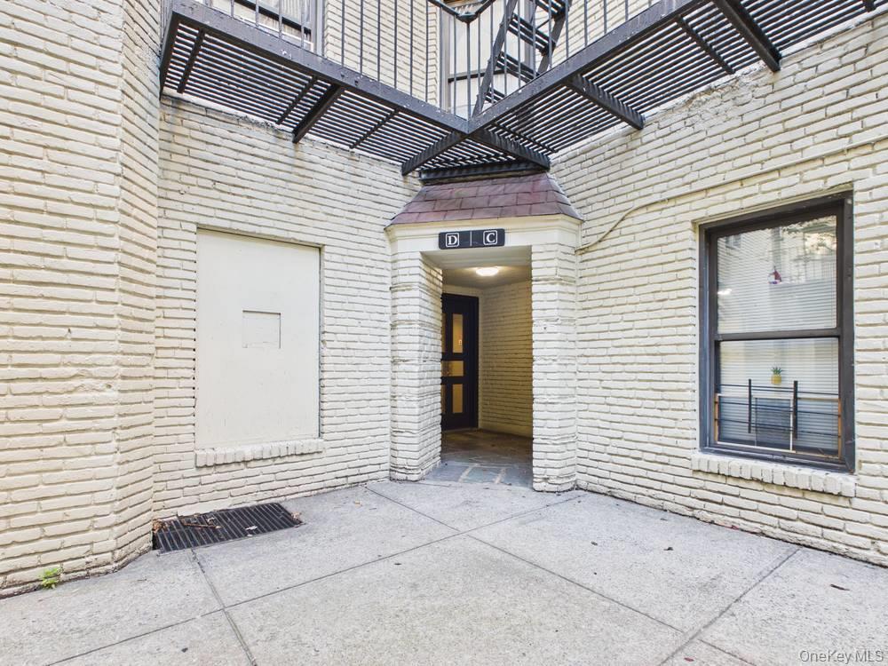 21-37 33rd Street 3d Property Photo 2