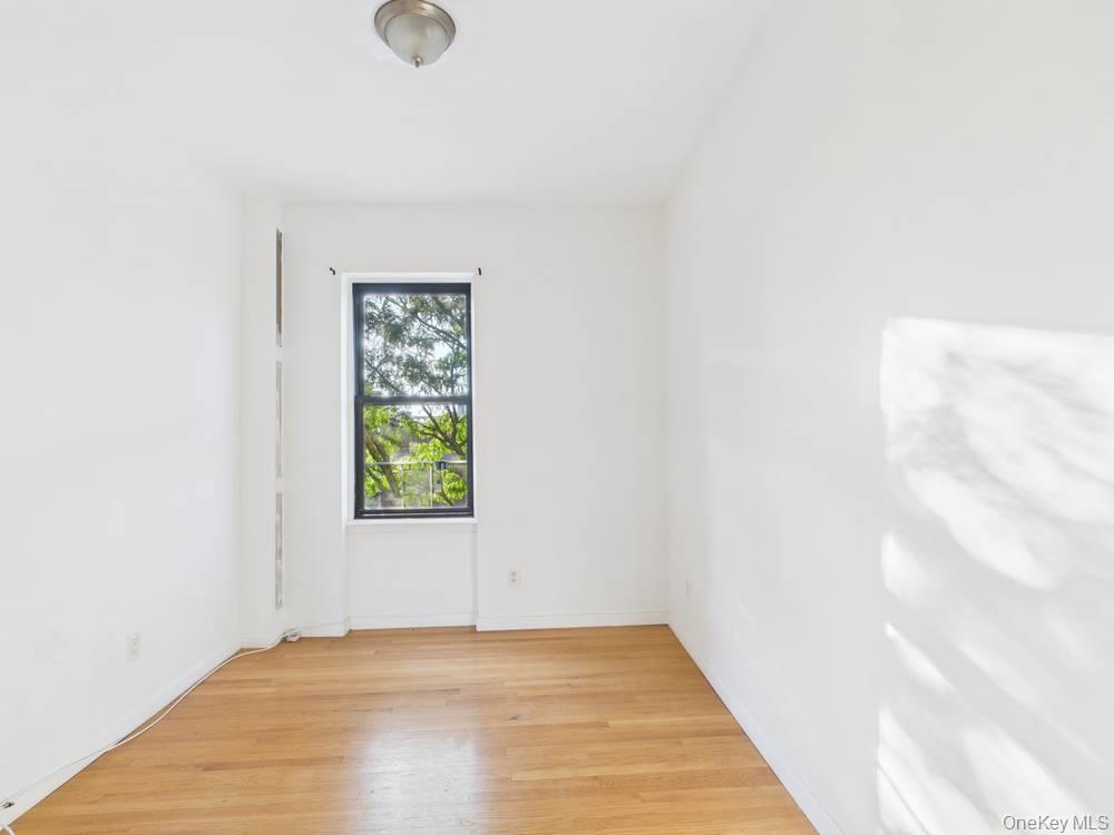 21-37 33rd Street 3d Property Photo 4
