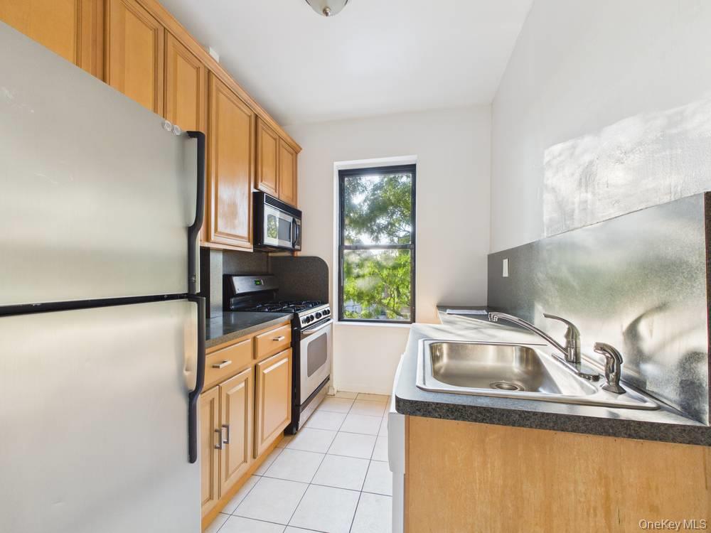 21-37 33rd Street 3d Property Photo 10