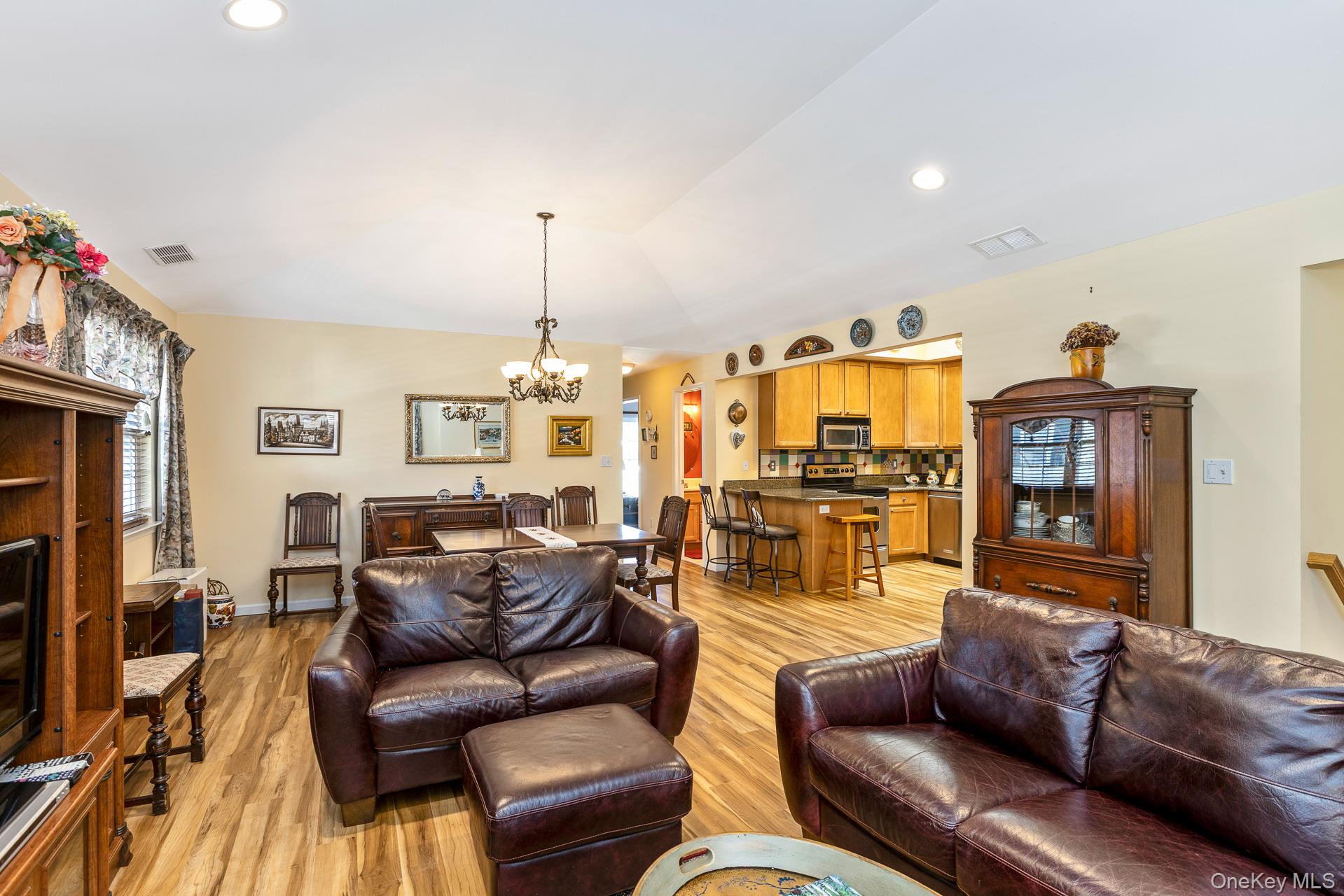 1204 Aerie Way 1204 Property Photo 4