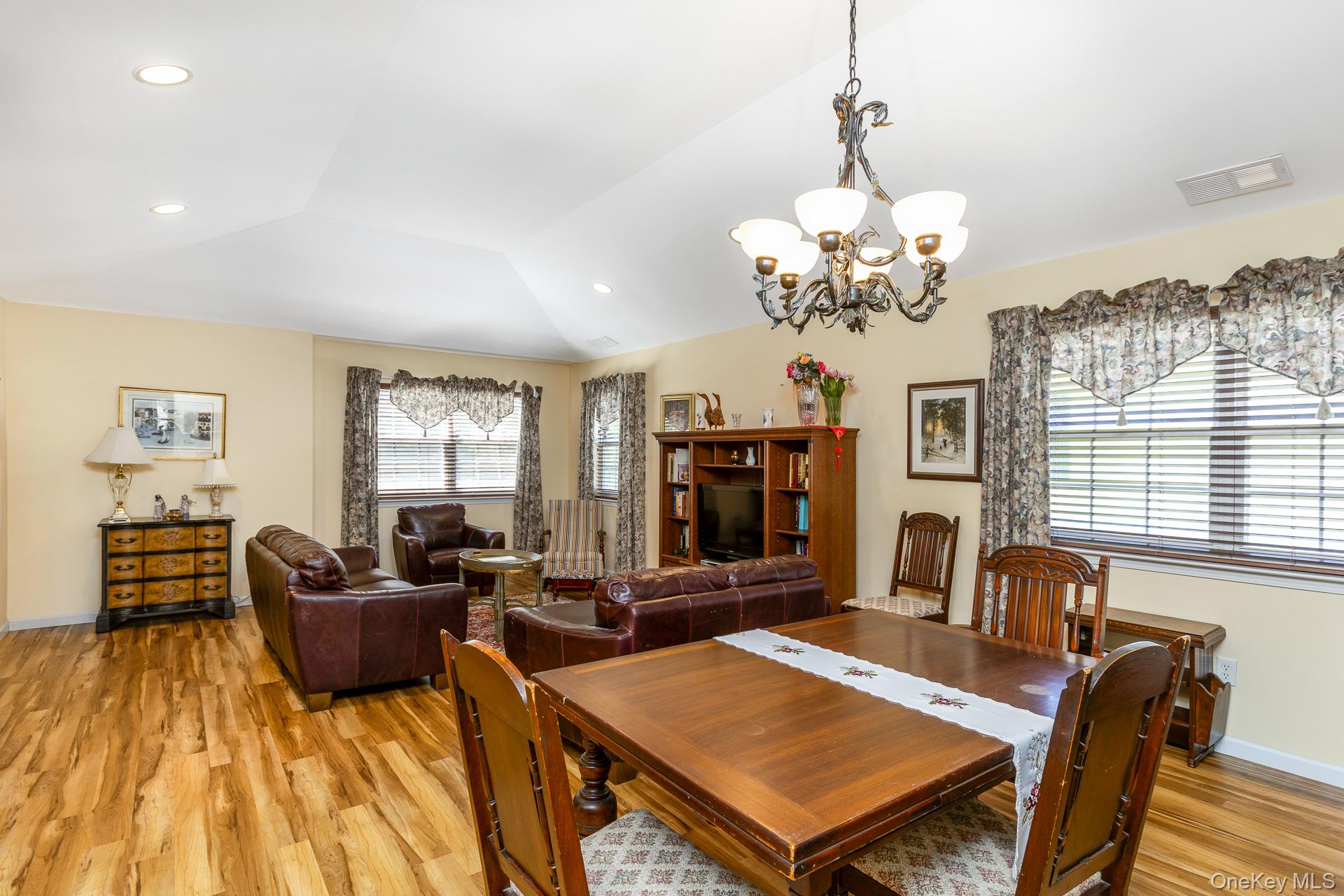 1204 Aerie Way 1204 Property Photo 5