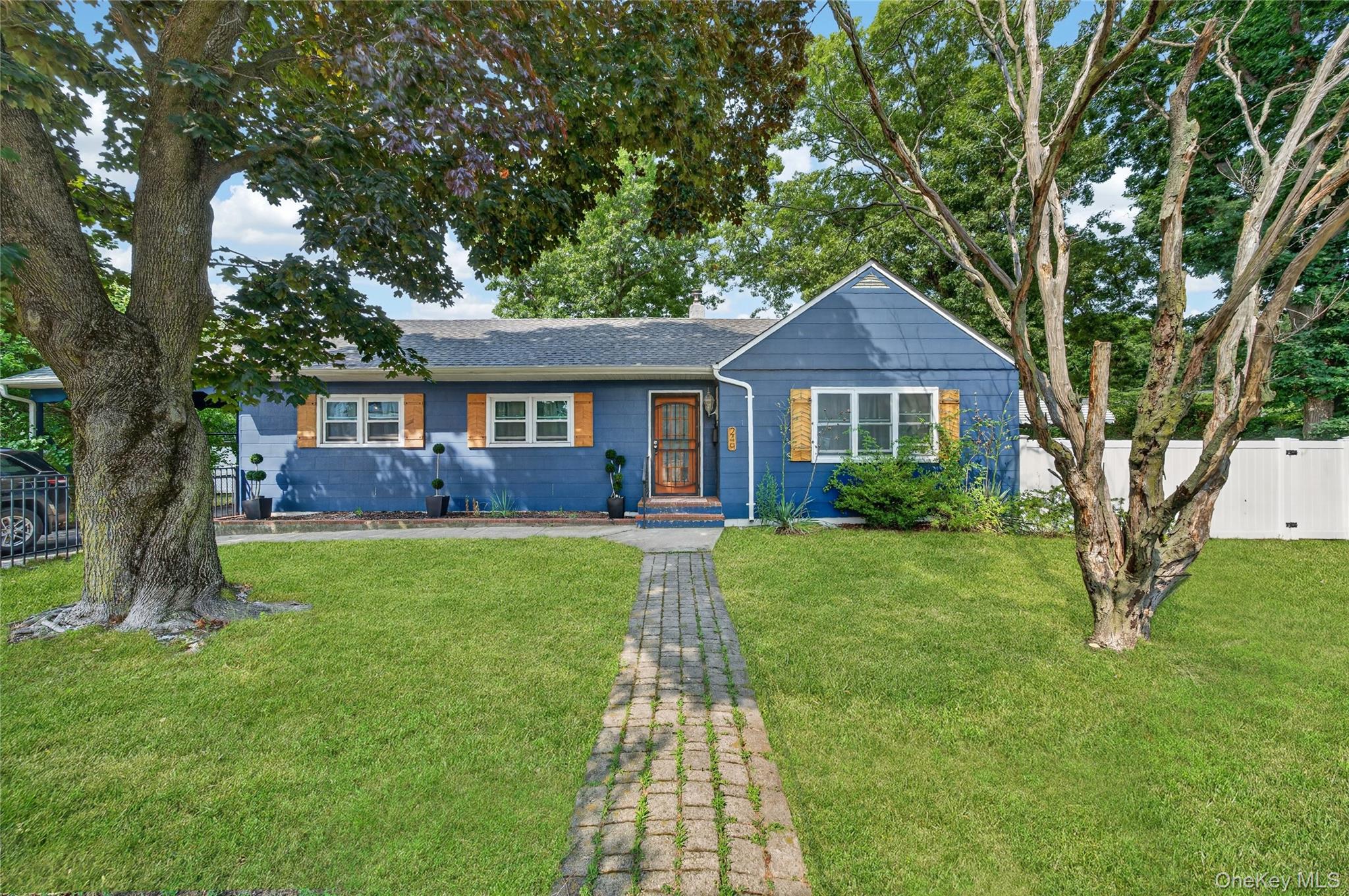 249 Bay Shore Road Property Photo 1