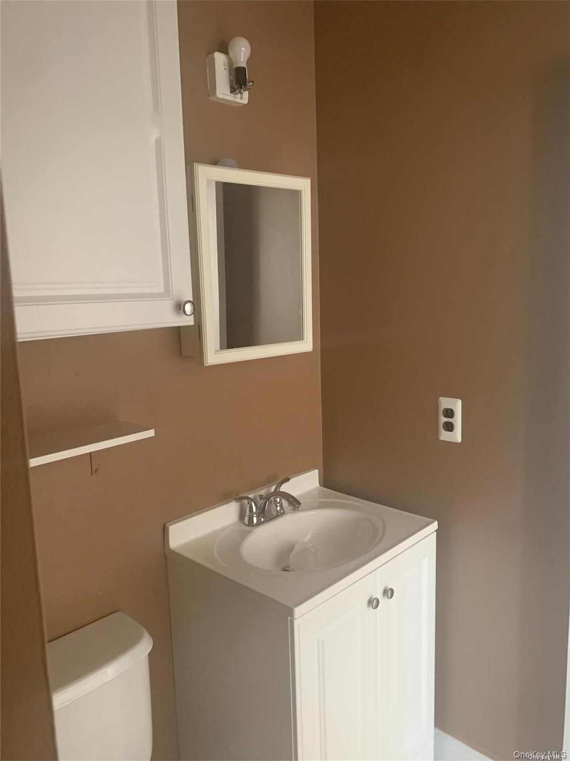 37 W Shore Road Property Photo 5