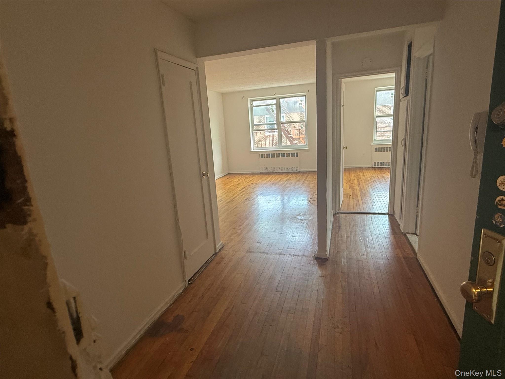 33-15 81st Street 6e Property Photo 11