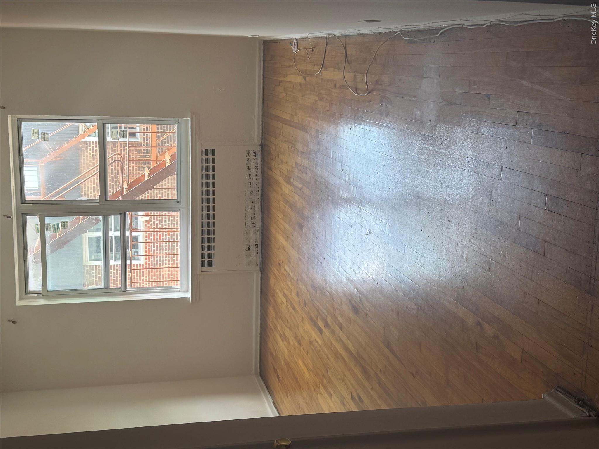 33-15 81st Street 6e Property Photo 14