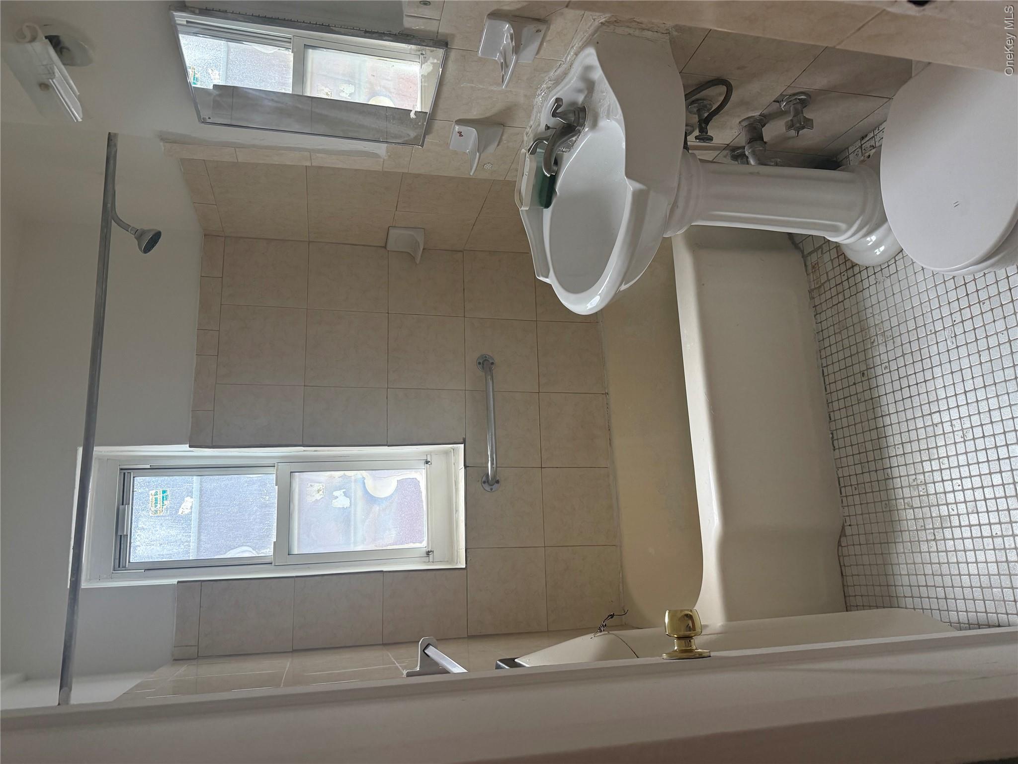 33-15 81st Street 6e Property Photo 18