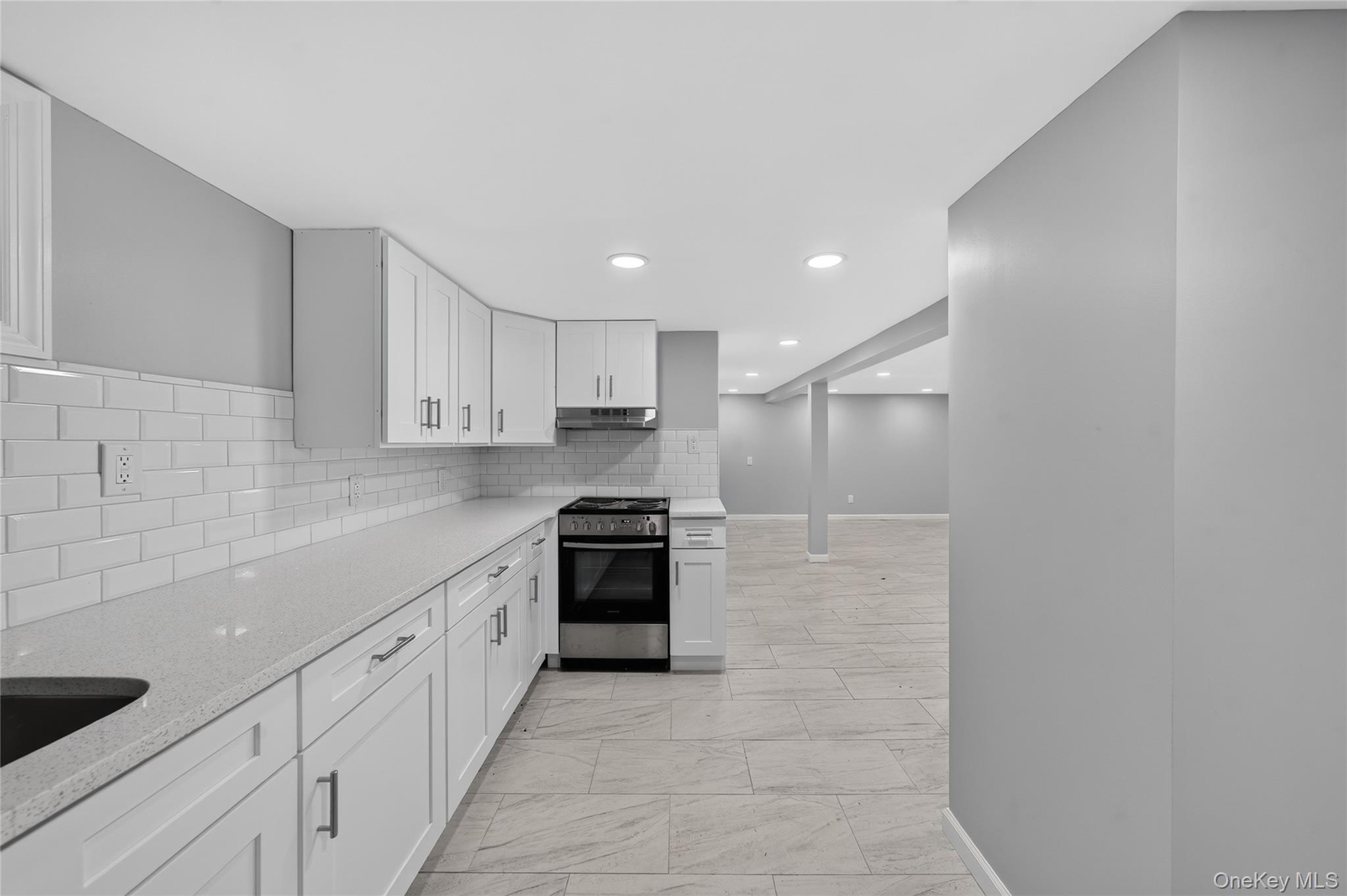 67 Ohio Avenue Property Photo 23