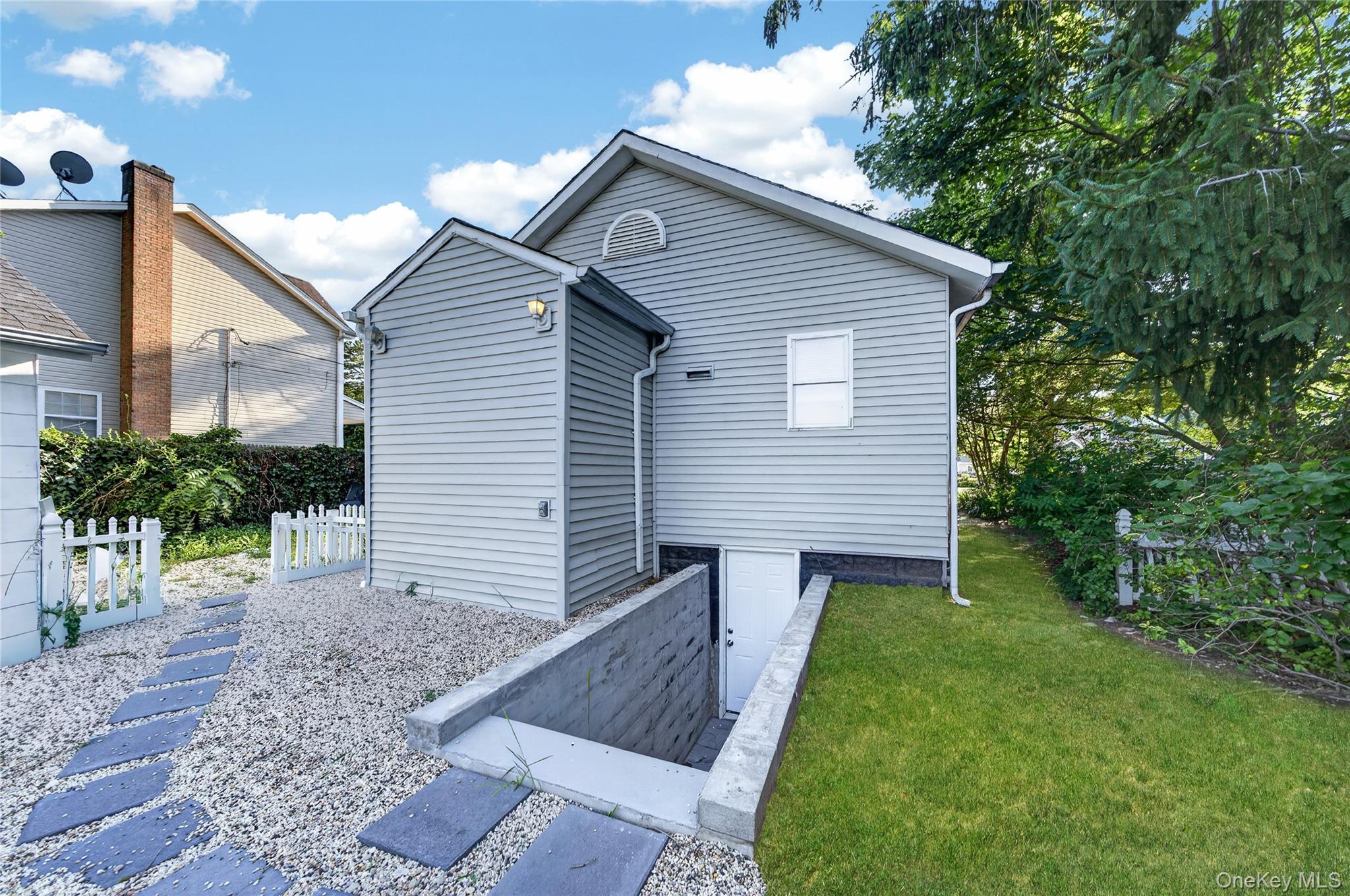 67 Ohio Avenue Property Photo 25