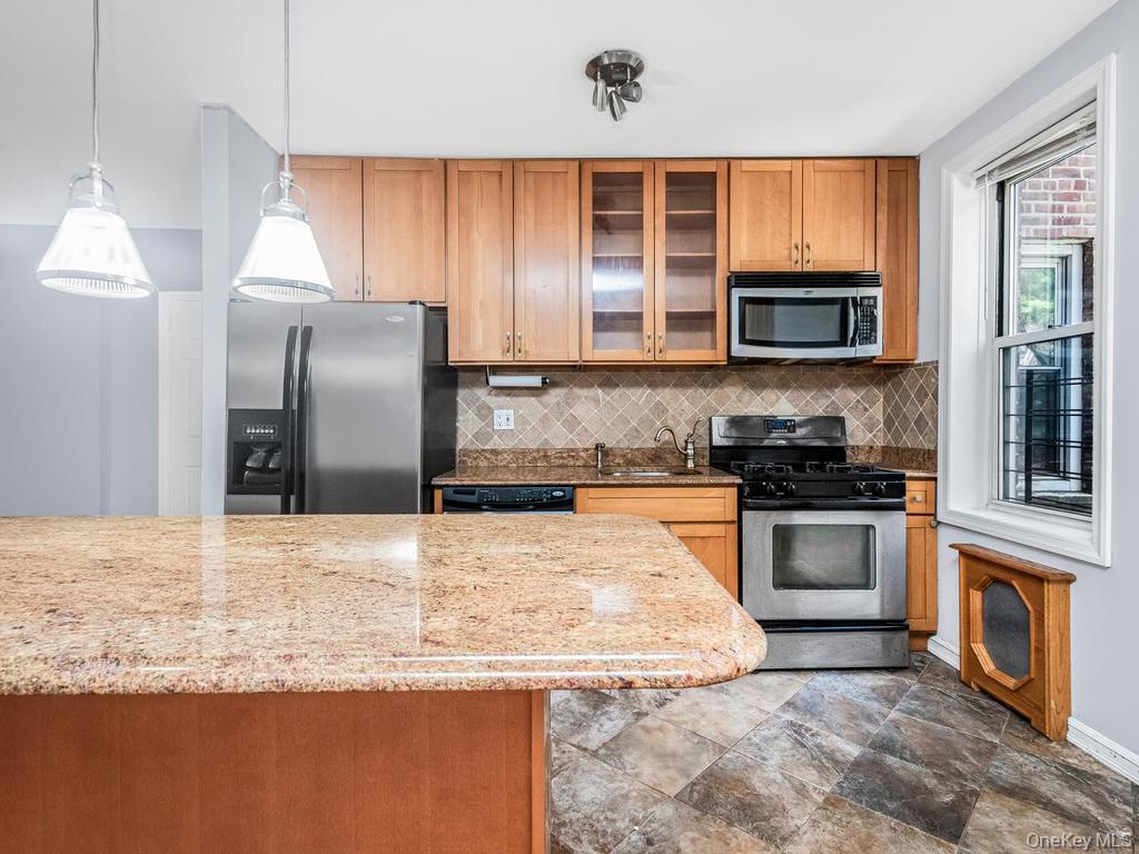 5601 Riverdale Avenue 3r Property Photo 4