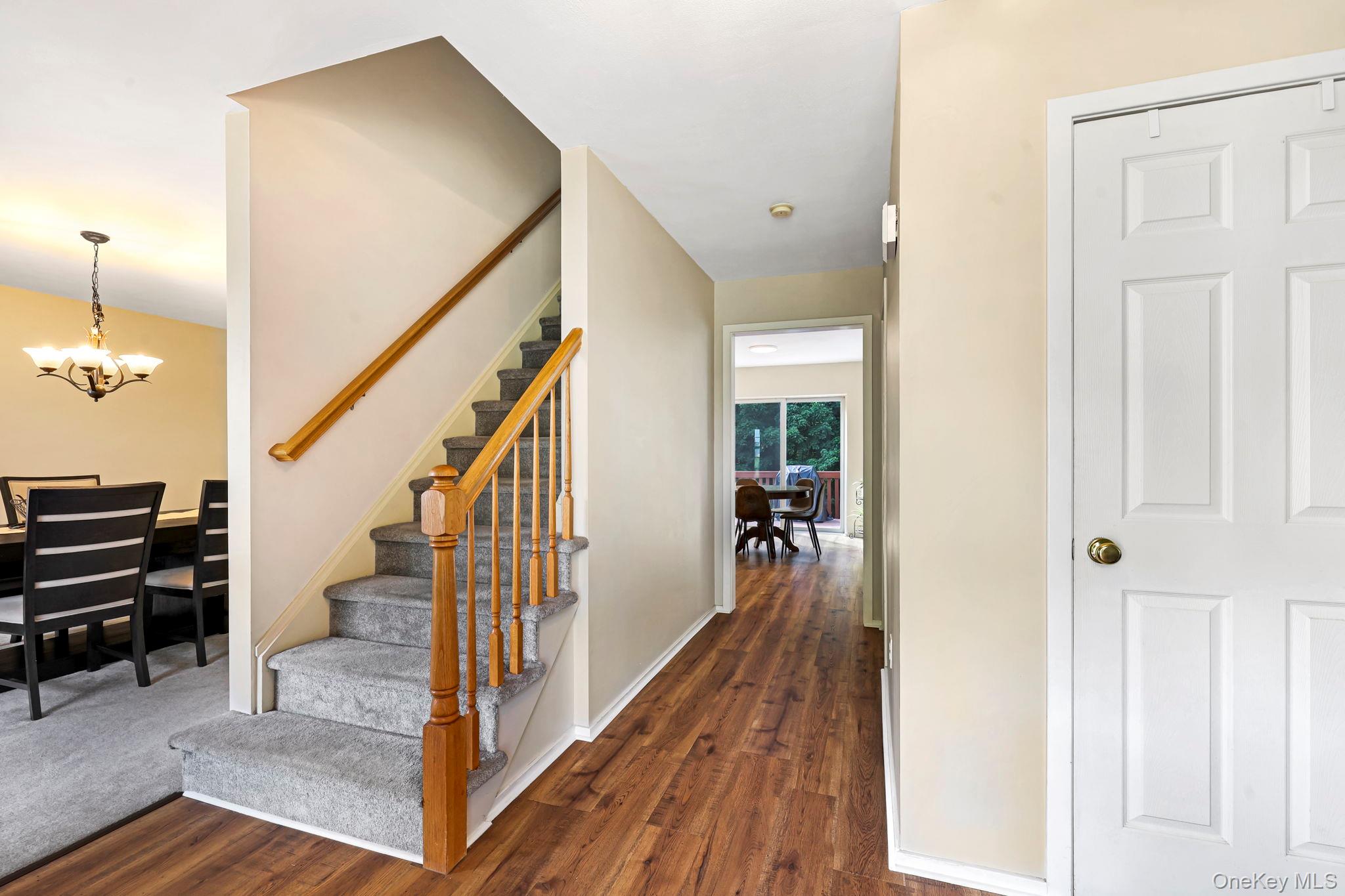 44 Ramblewood Drive Property Photo 3