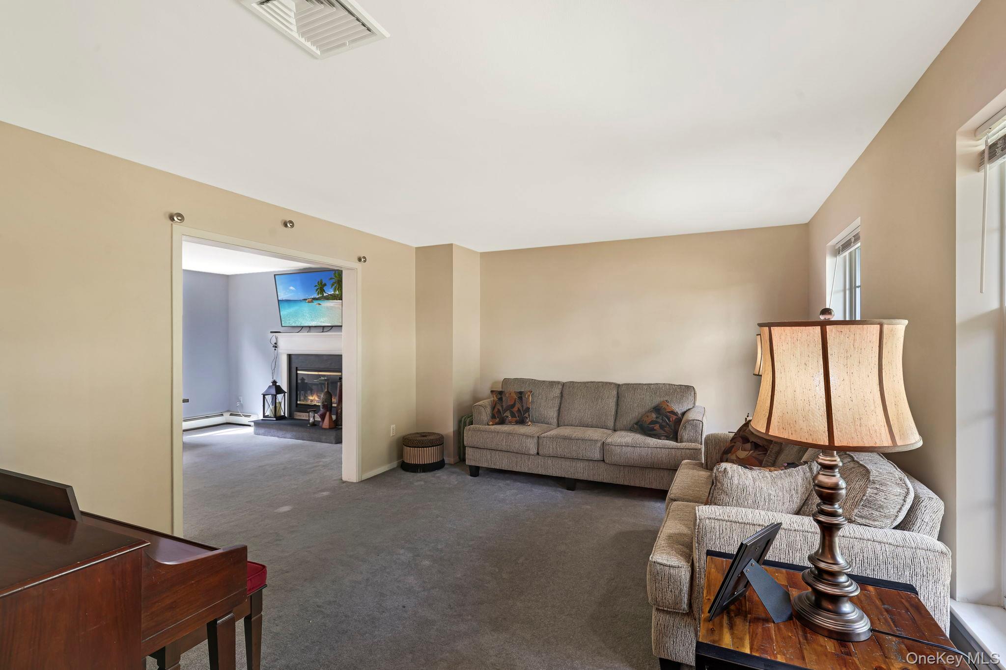 44 Ramblewood Drive Property Photo 4