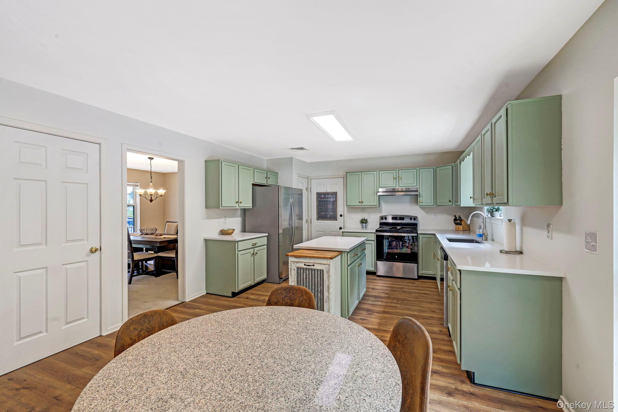 44 Ramblewood Drive Property Photo 8