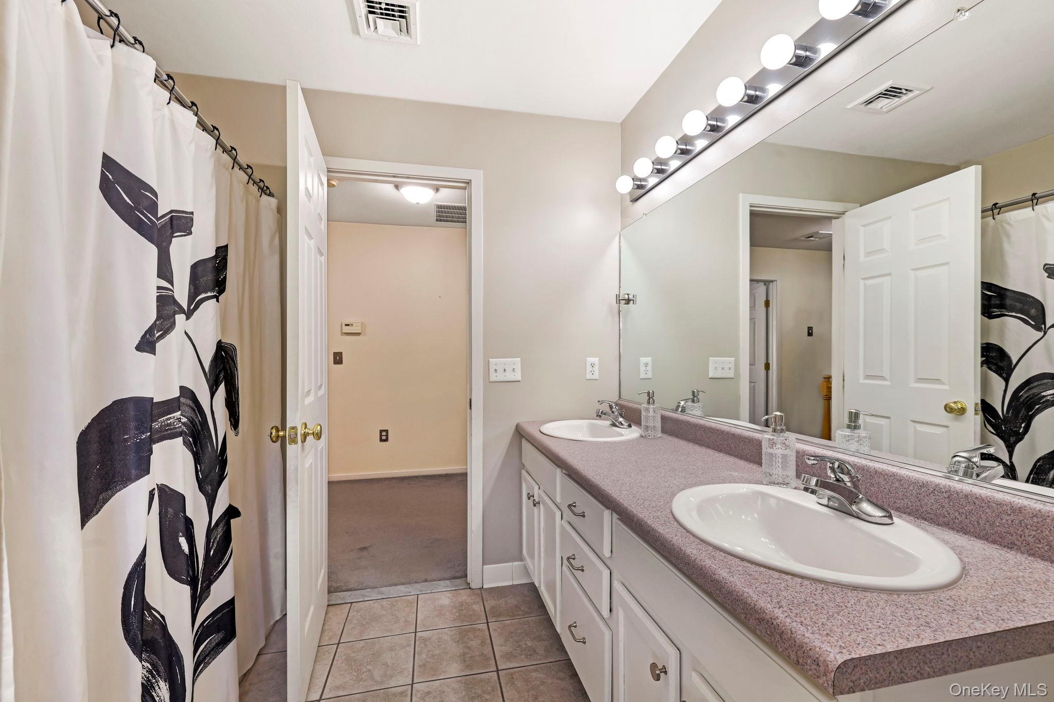44 Ramblewood Drive Property Photo 16