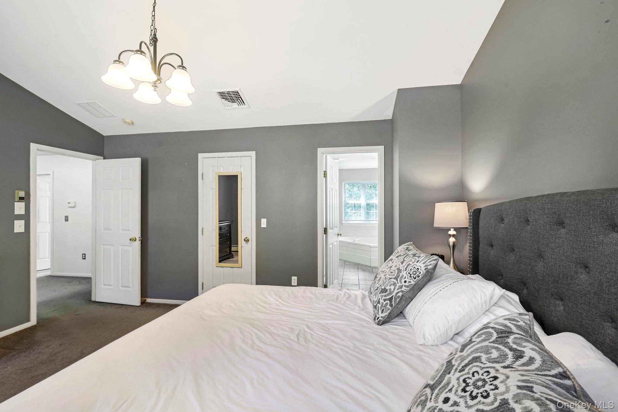 44 Ramblewood Drive Property Photo 18