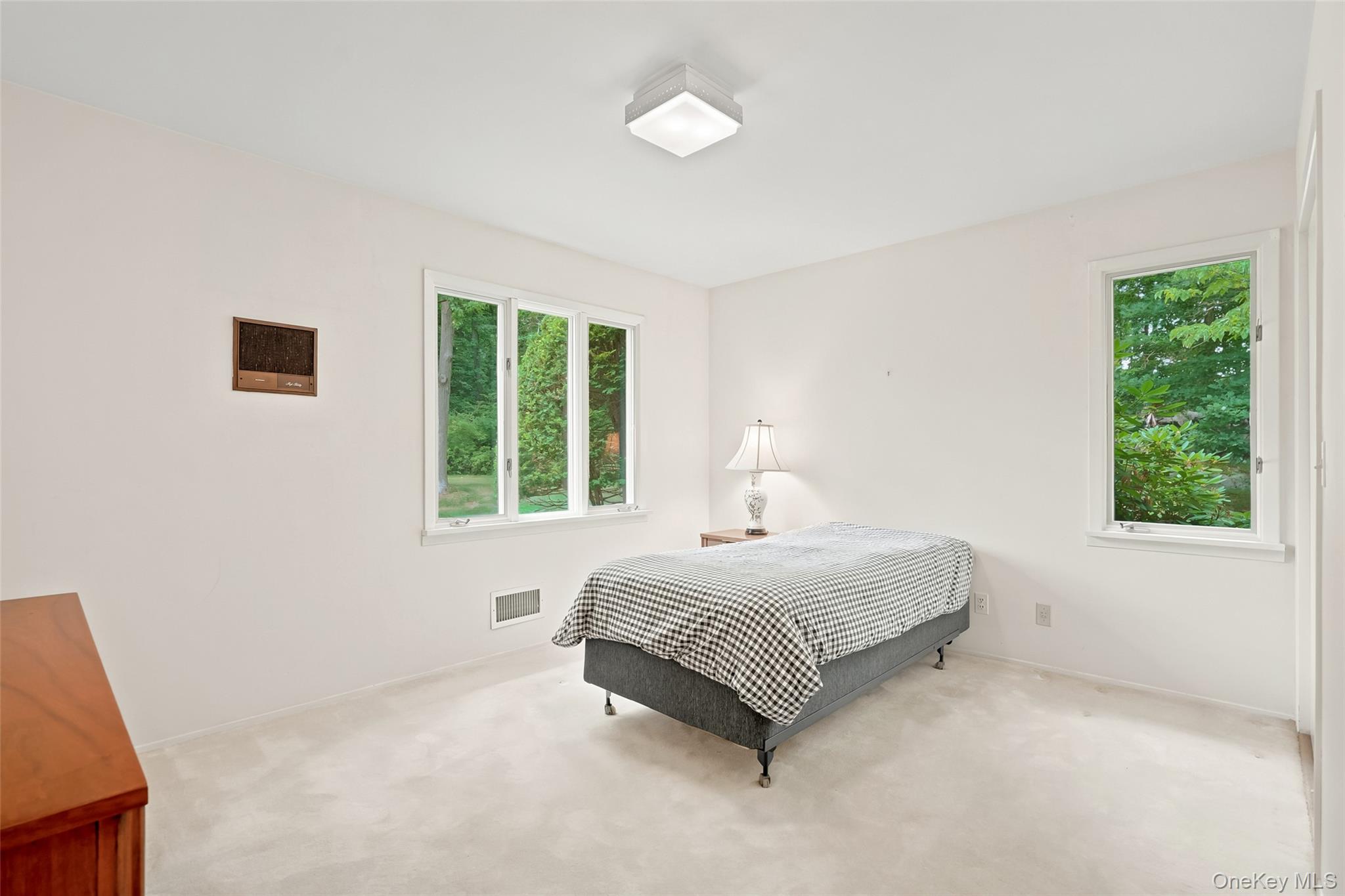8 Palma Drive Property Photo 23