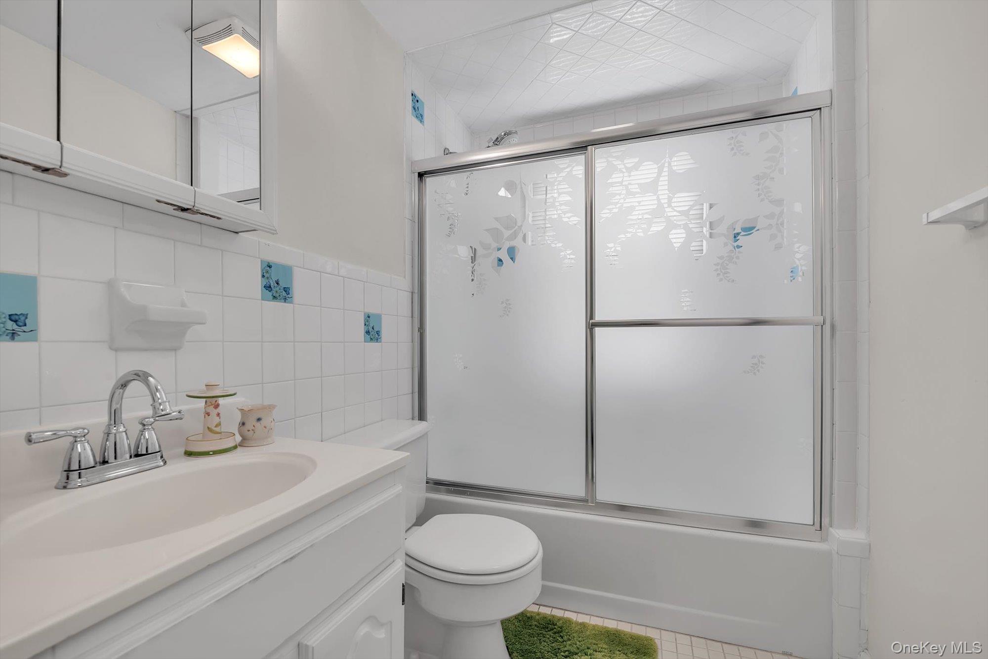 276 85th Avenue Property Photo 14