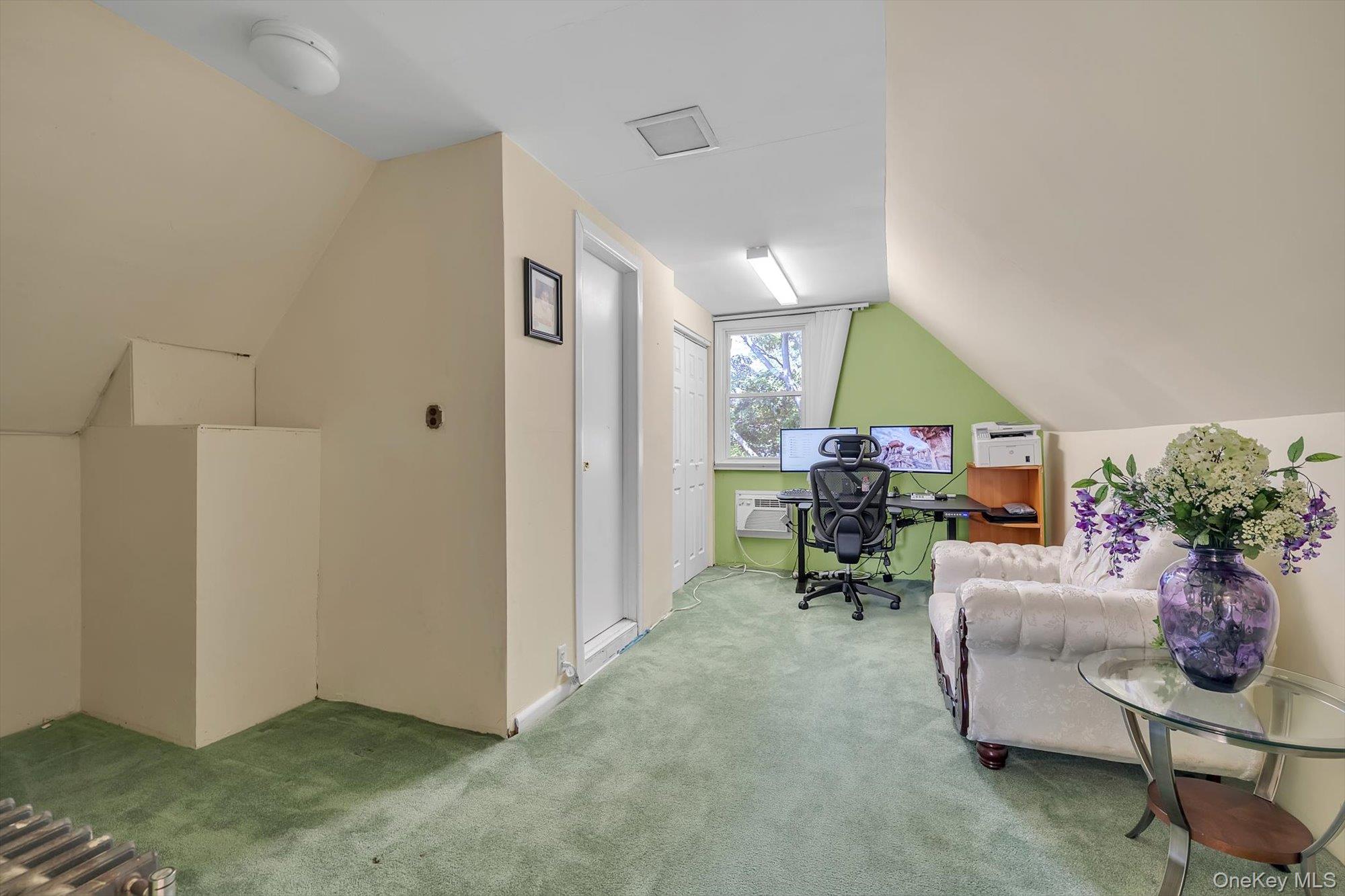 276 85th Avenue Property Photo 16