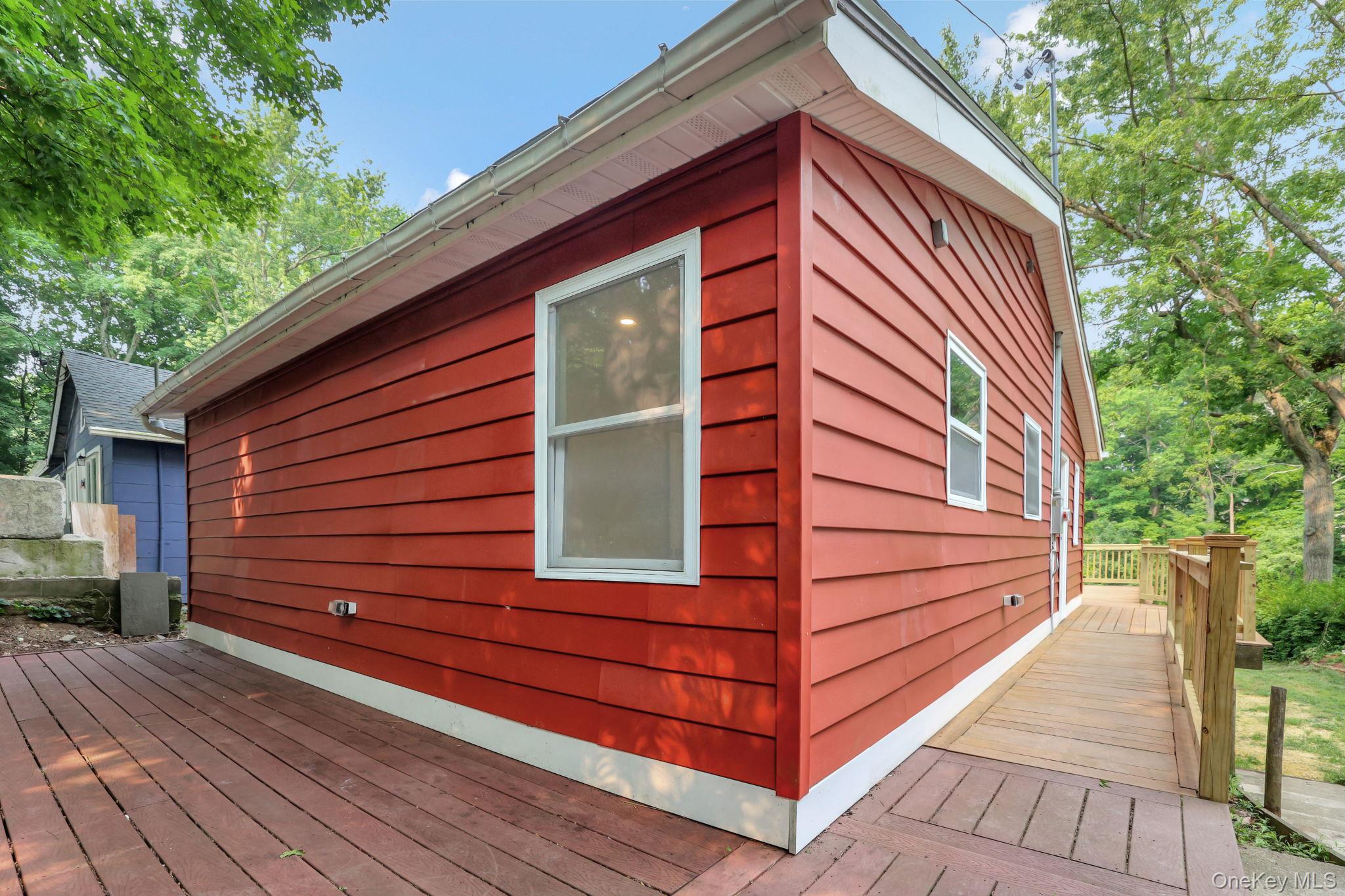 1945 New Hackensack Road Property Photo 20
