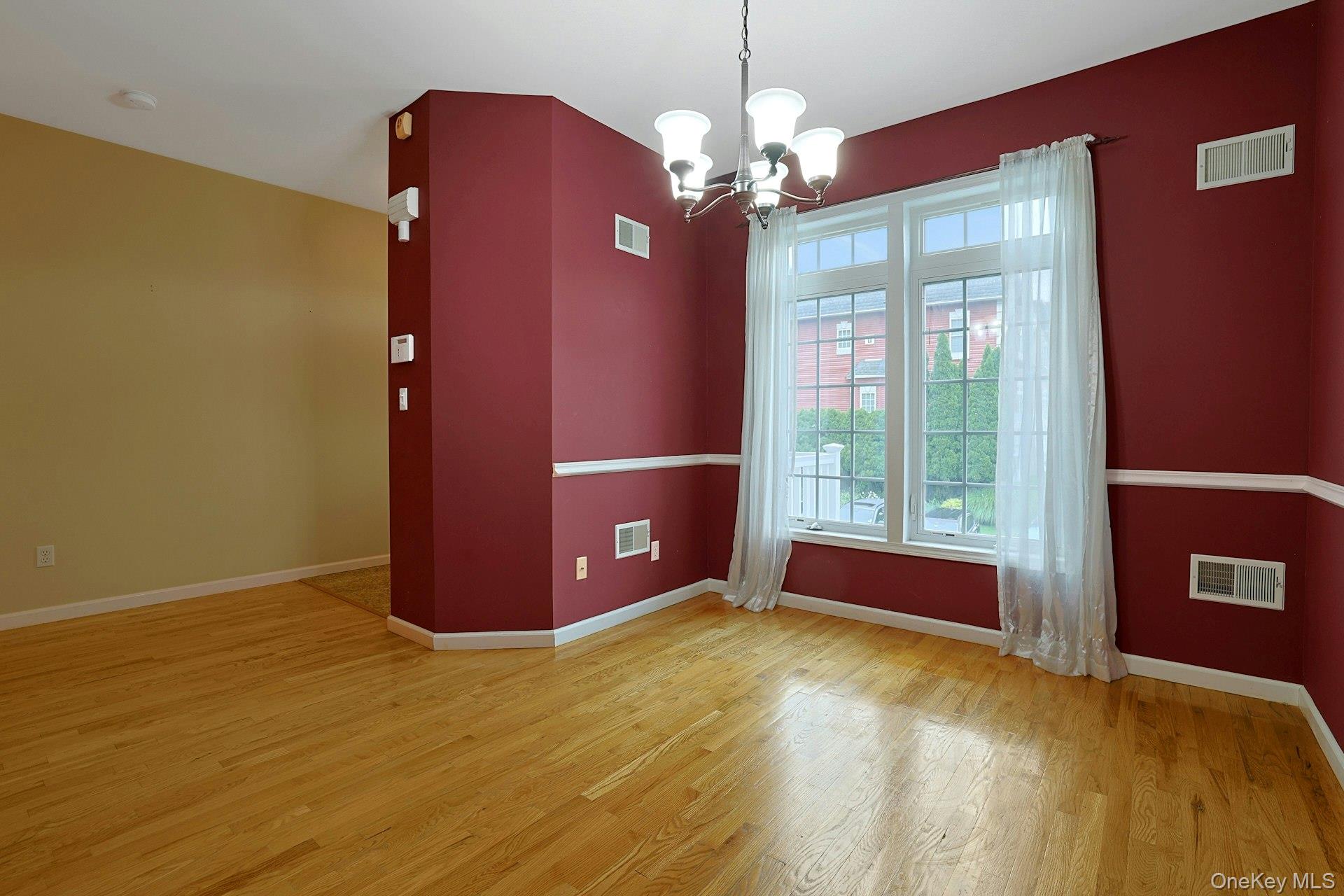 60 Alexander Court Property Photo 4