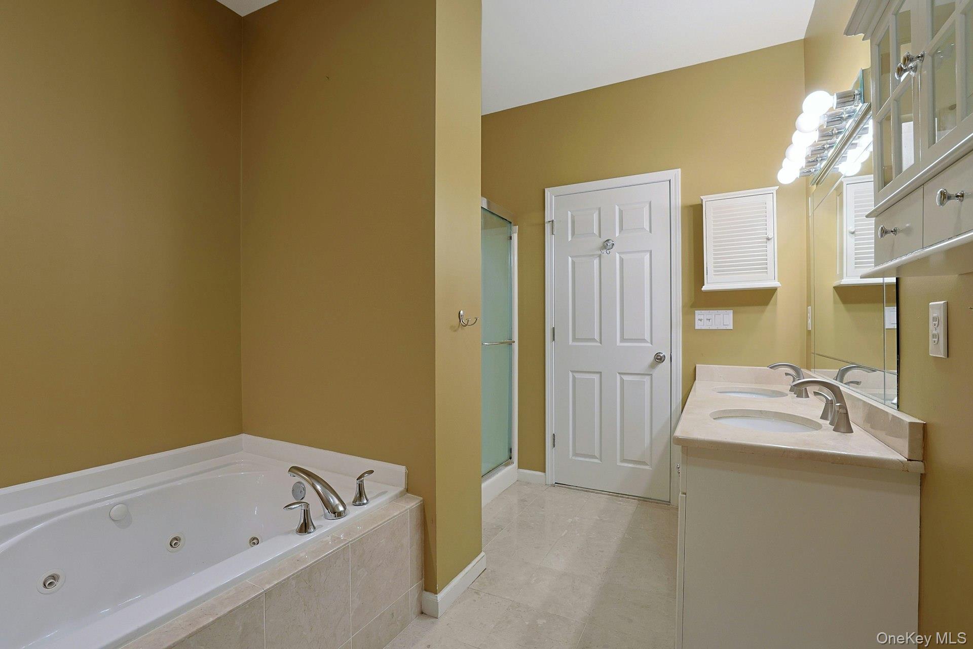 60 Alexander Court Property Photo 23