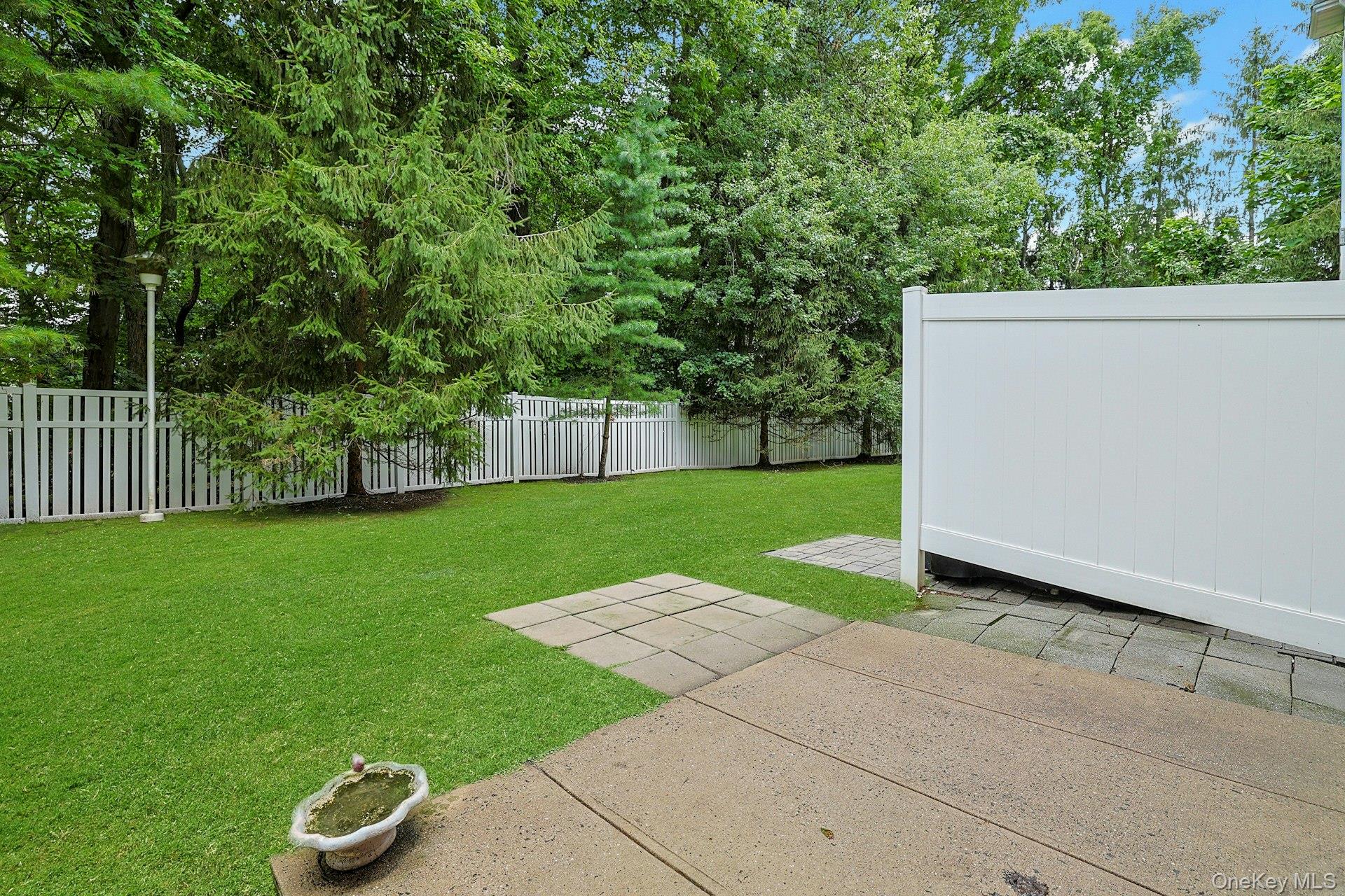 60 Alexander Court Property Photo 30